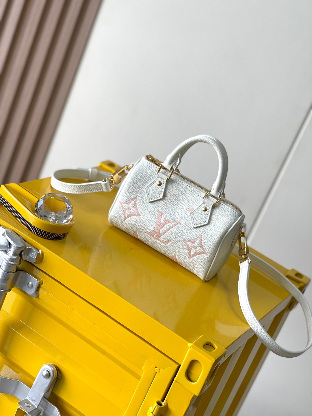 Louis Vuitton Nano Speedy M81913 Lv1