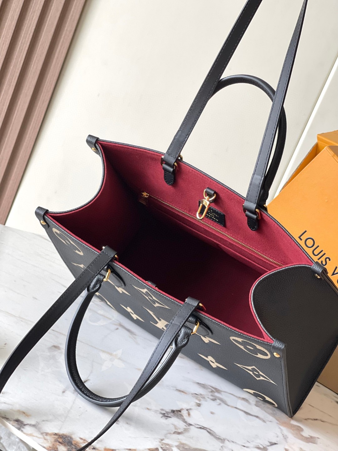 Louis Vuitton M45945 OnTheGo GM Tote Bag