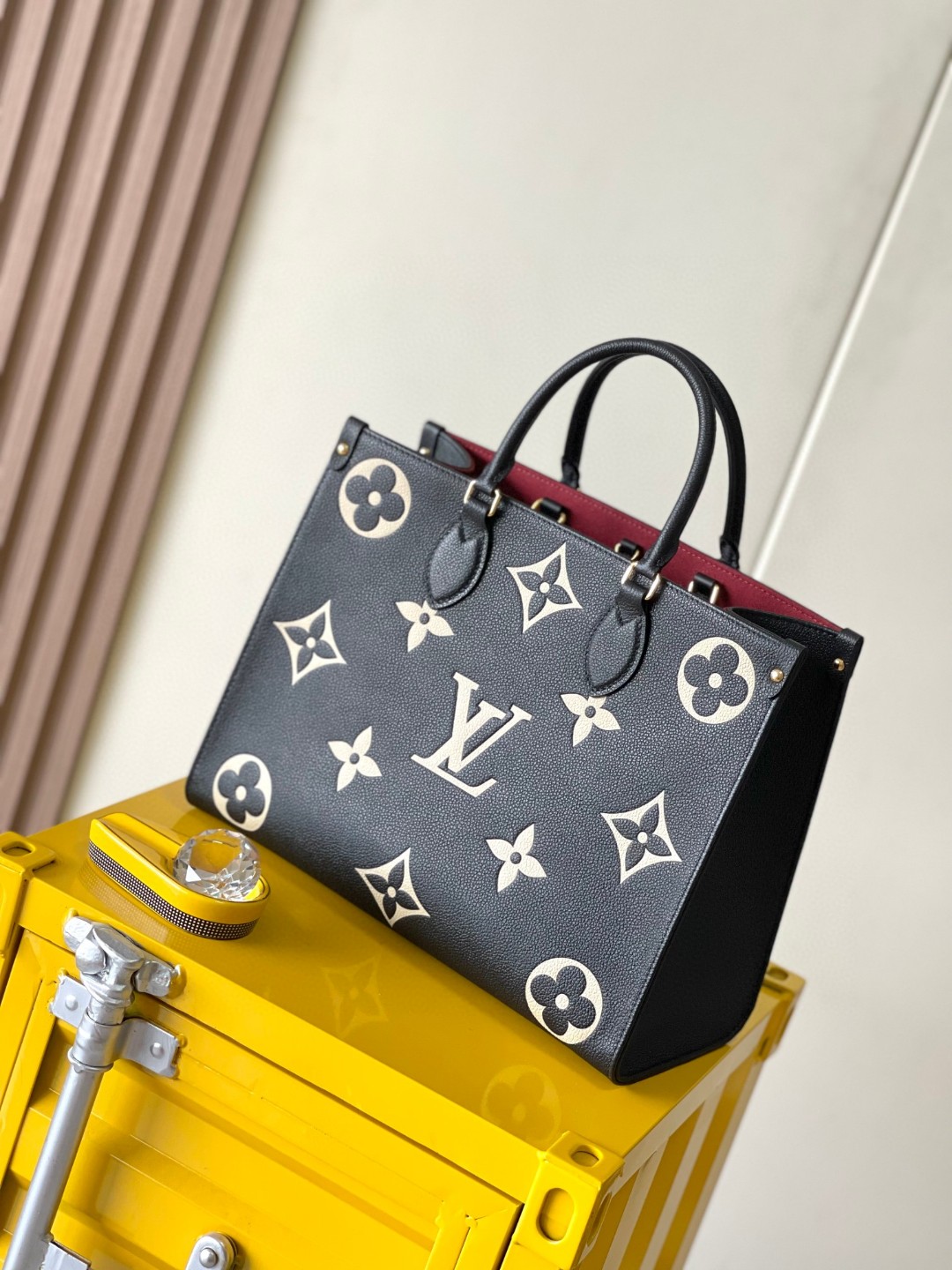 Louis Vuitton M45945 OnTheGo GM Tote Bag