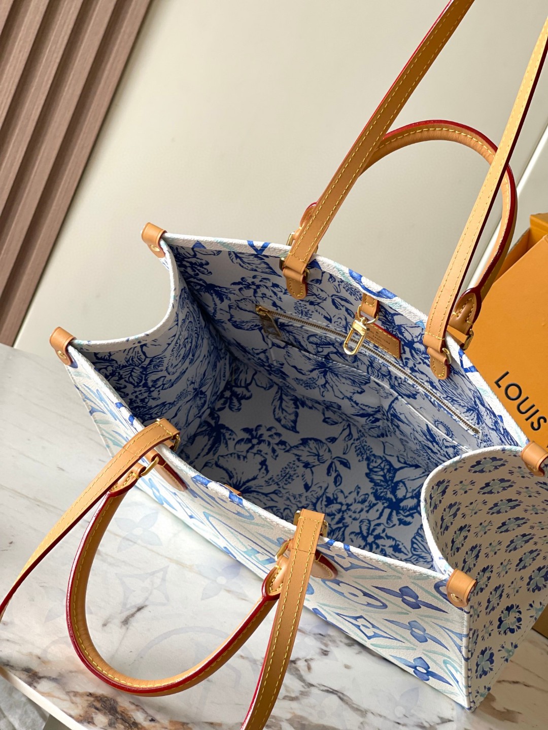 Louis Vuitton M11262 Onthego MM lv1