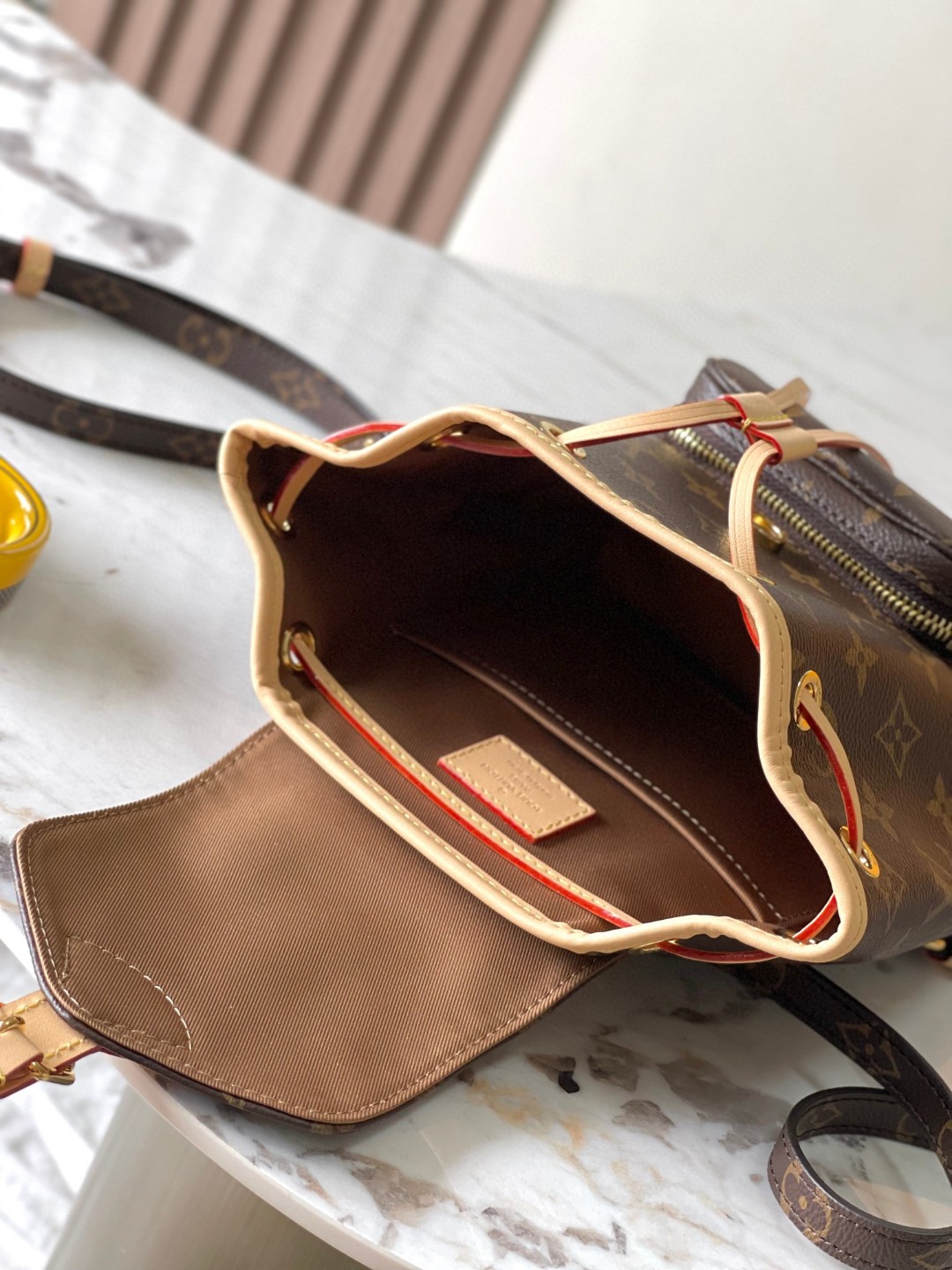 Louis Vuitton M11199 Montsouris Mini