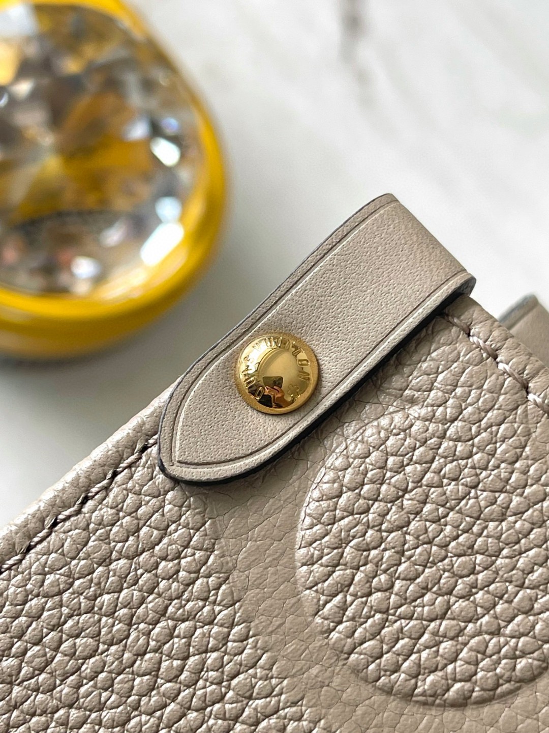 Louis Vuitton M45607 Onthego MM Tote Bag