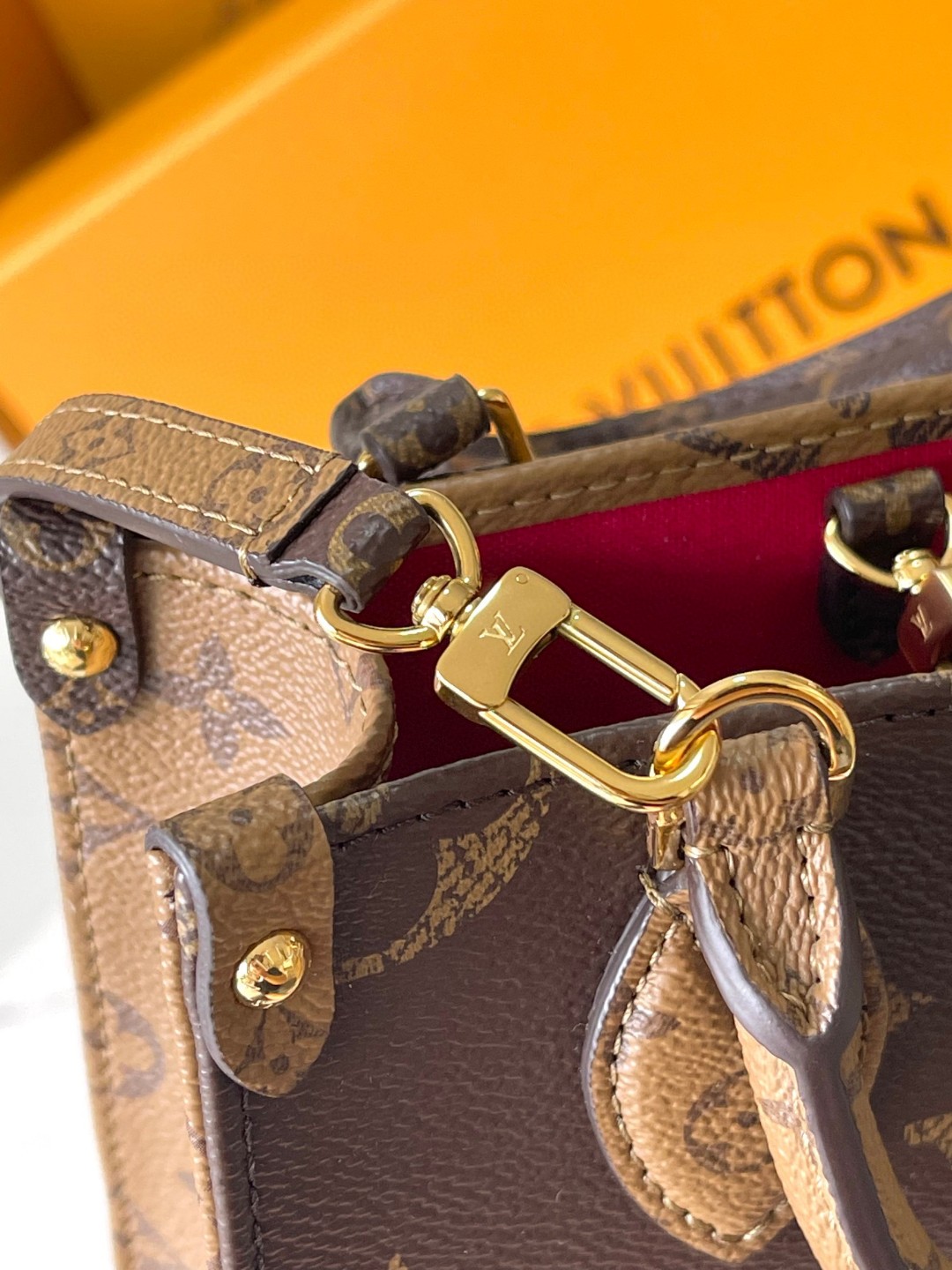 Louis Vuitton M46839 OnTheGo BB Bag