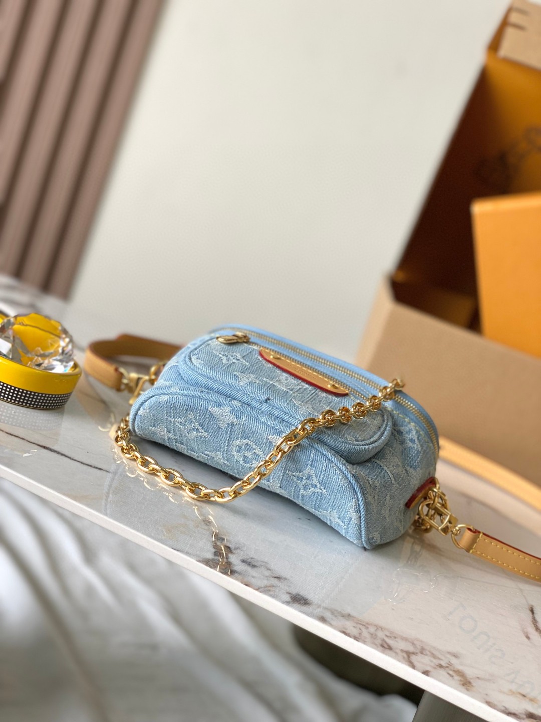 Louis Vuitton M83353 Mini Bumbag