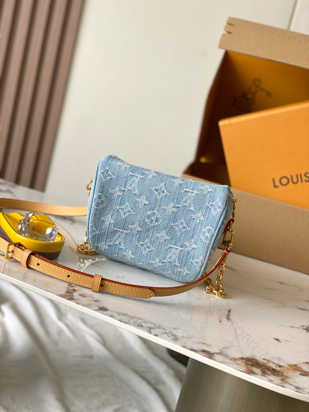 Louis Vuitton M83353 Mini Bumbag
