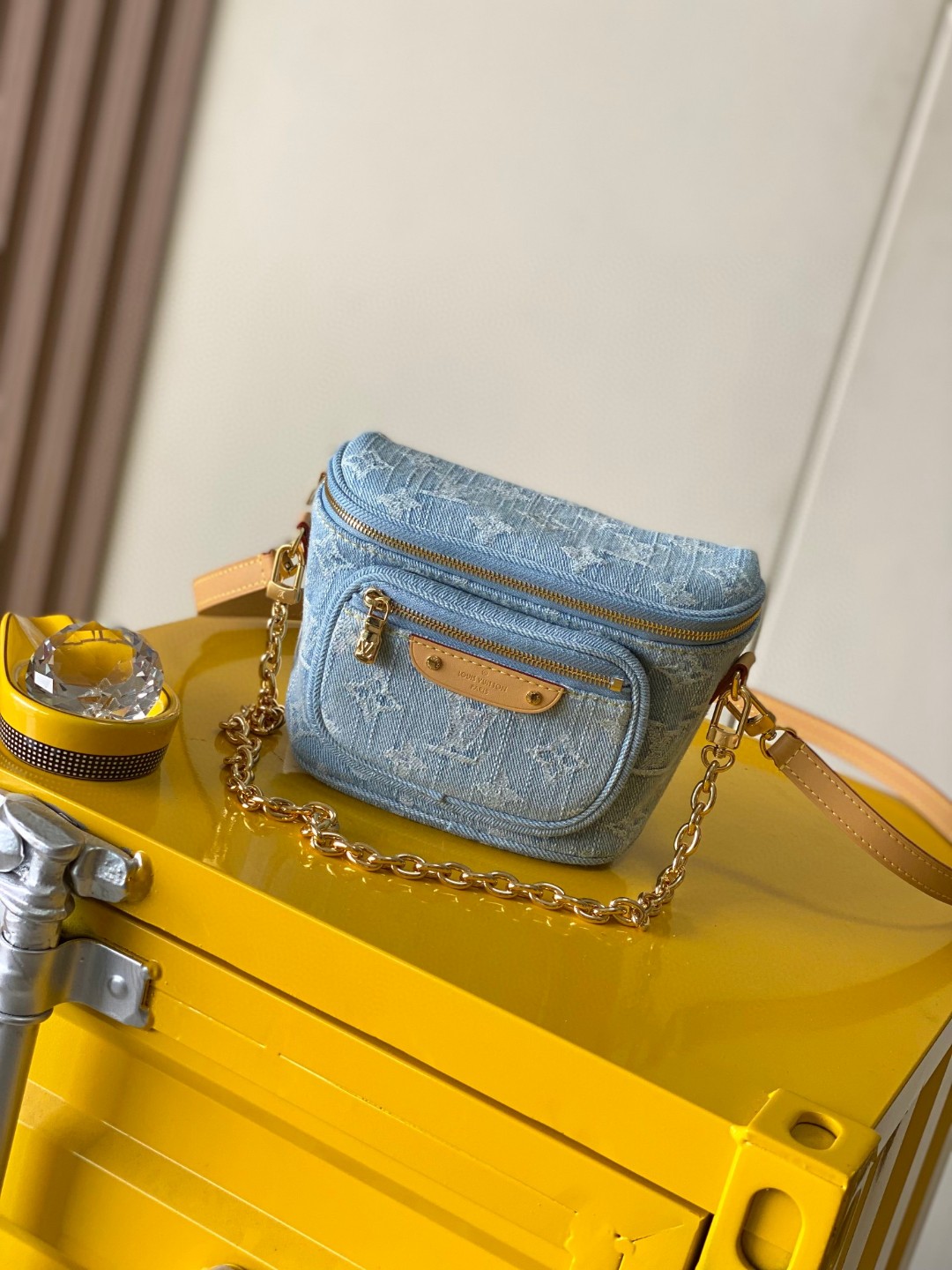 Louis Vuitton M83353 Mini Bumbag