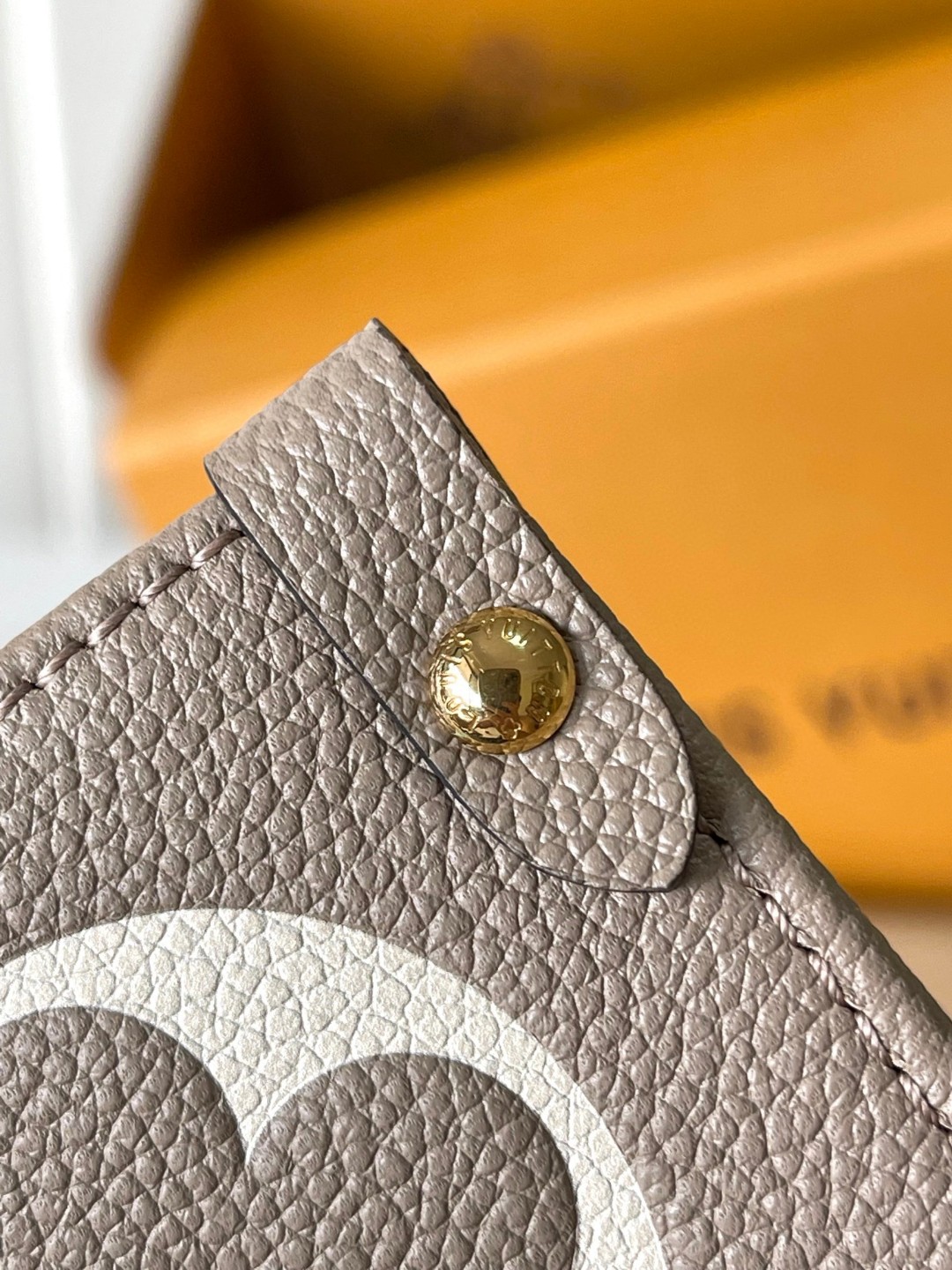 Louis Vuitton M45494 OnTheGo MM