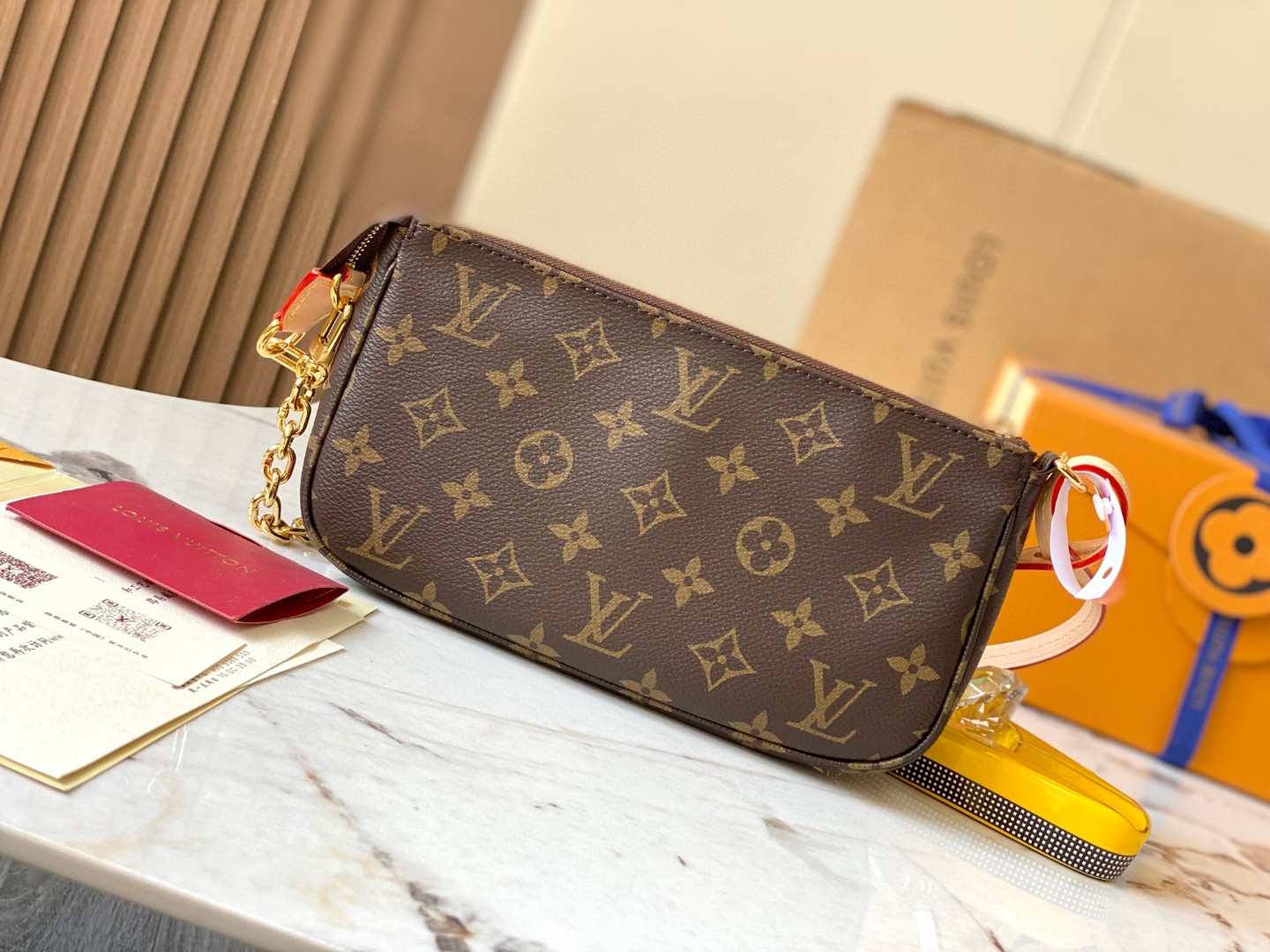 Louis Vuitton M82766 pochette accessories