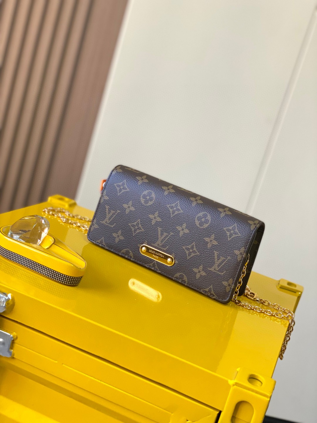 Louis Vuitton M82509 Wallet On Chain Lily