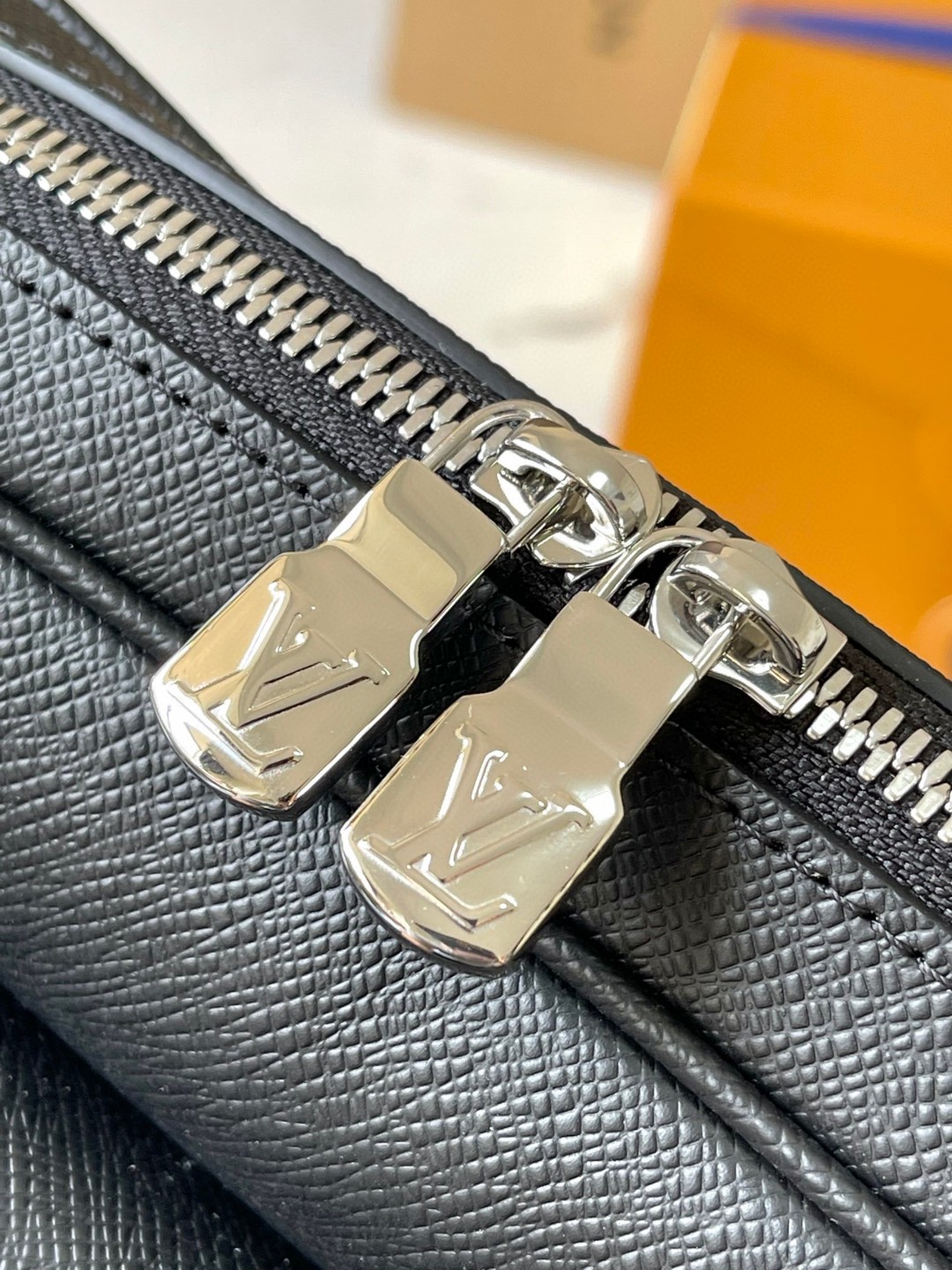 Louis Vuitton M30233 Outdoor Messenger