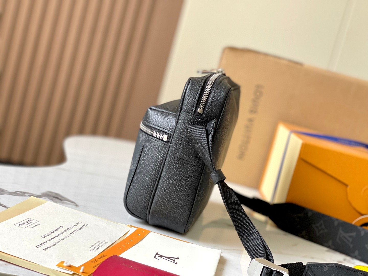 Louis Vuitton M30233 Outdoor Messenger