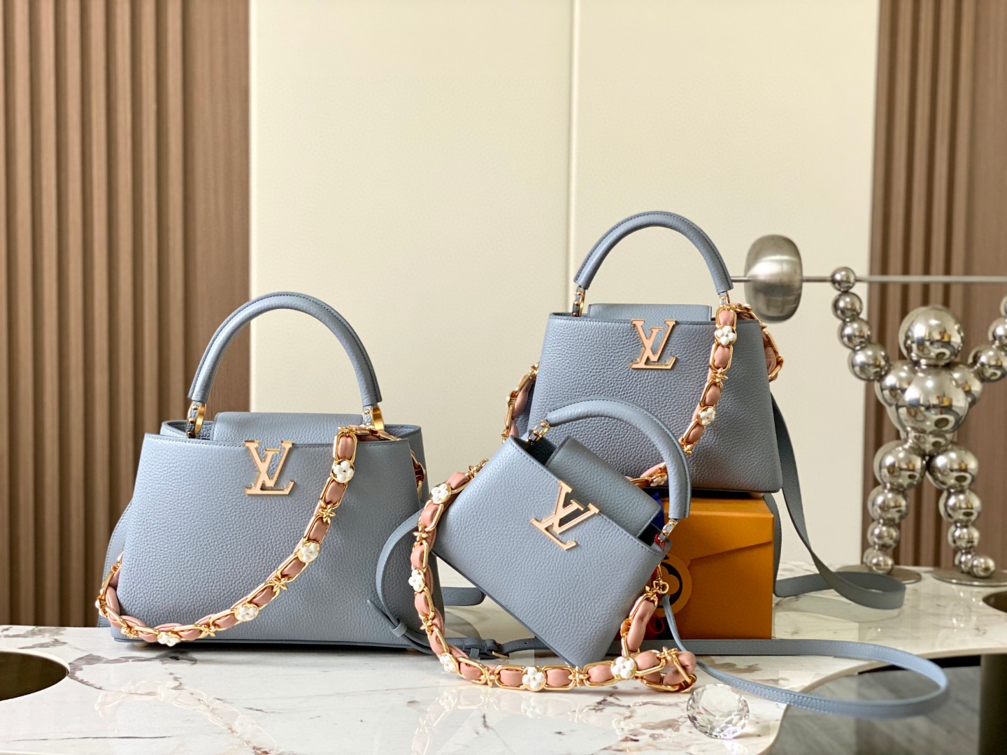 Louis Vuitton M23363 Capucines Mini
