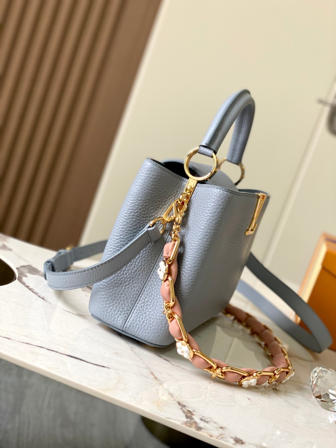 Louis Vuitton M23280 Capucines BB