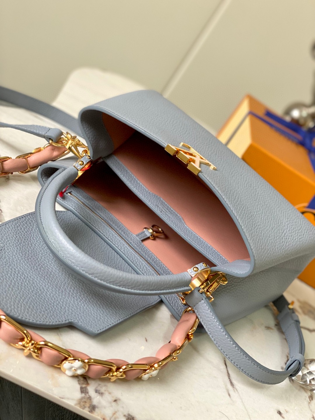 Louis Vuitton M23199 Capucines MM