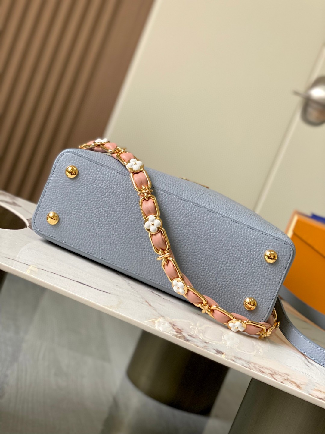 Louis Vuitton M23199 Capucines MM