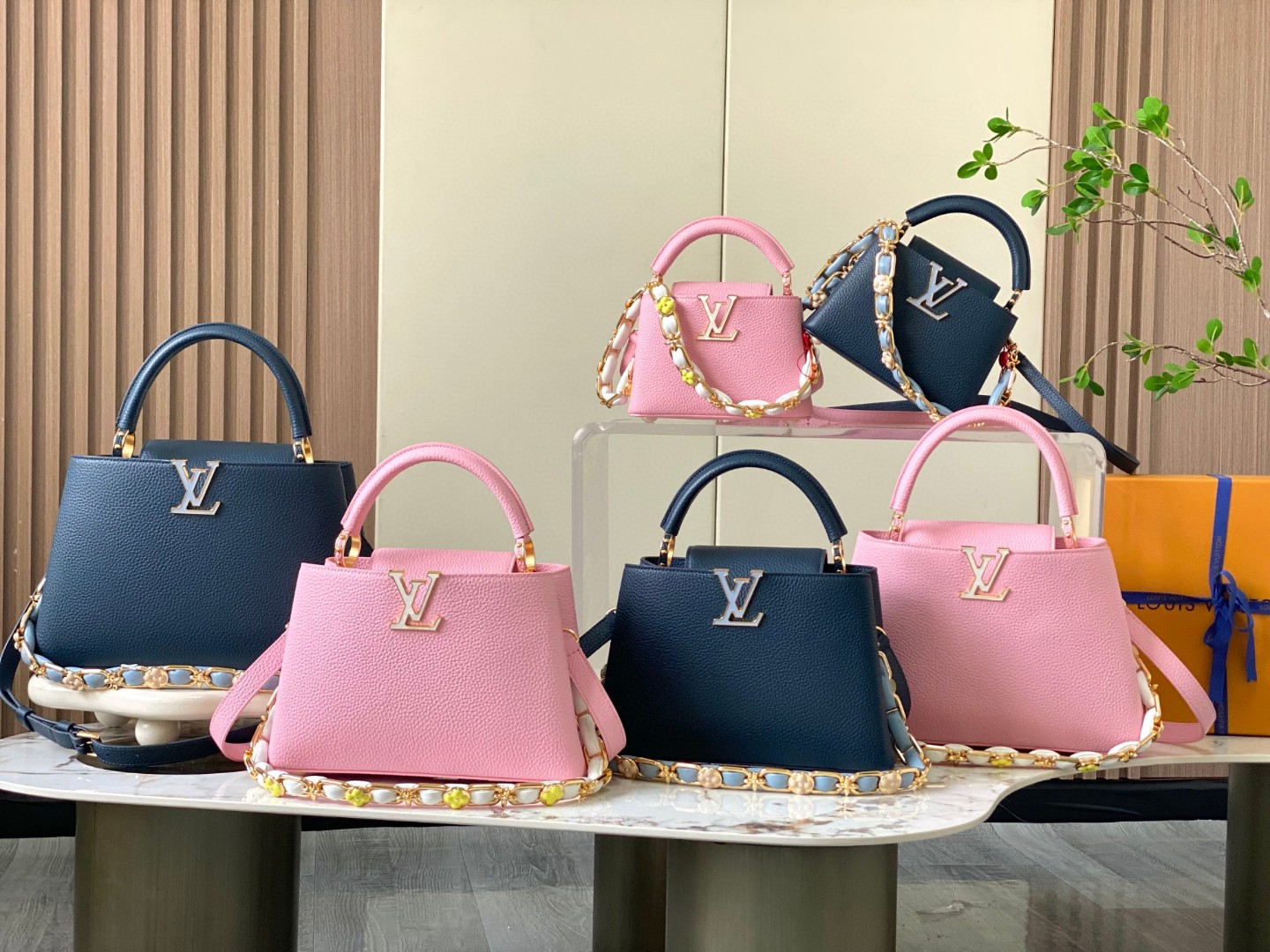 Louis Vuitton M23280 Capucines BB