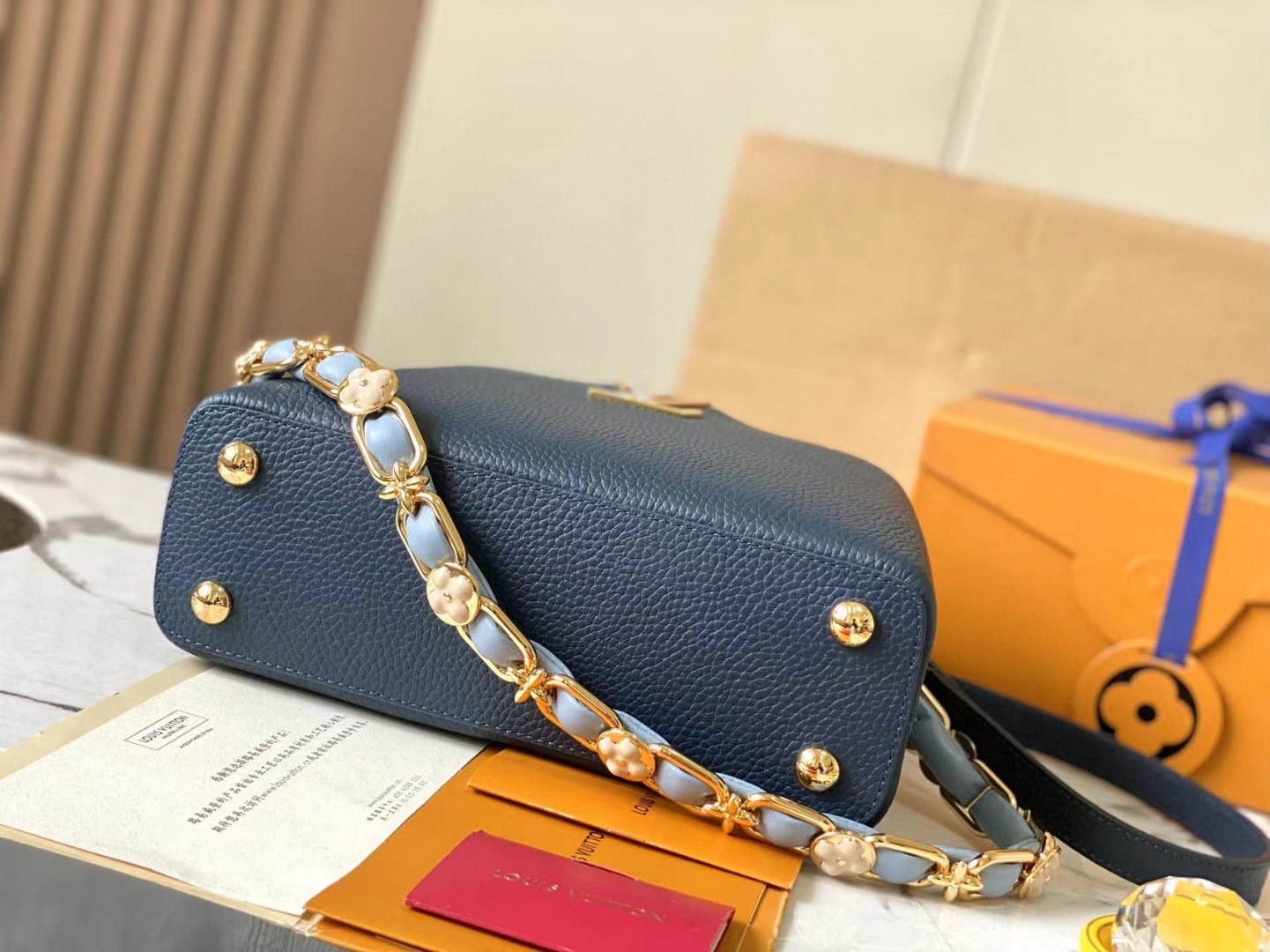 Louis Vuitton M23280 Capucines BB