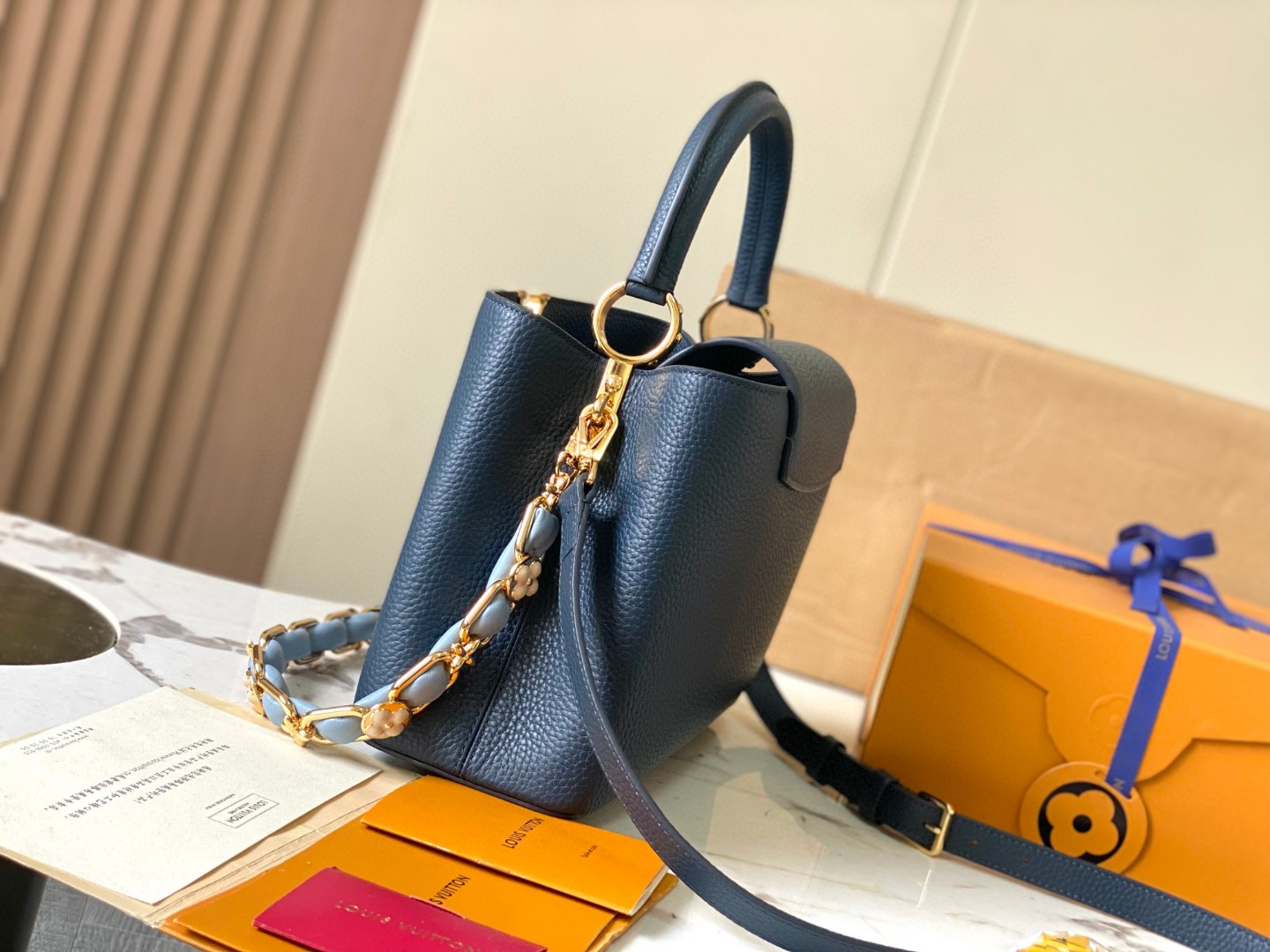 Louis Vuitton M23199 Capucines MM
