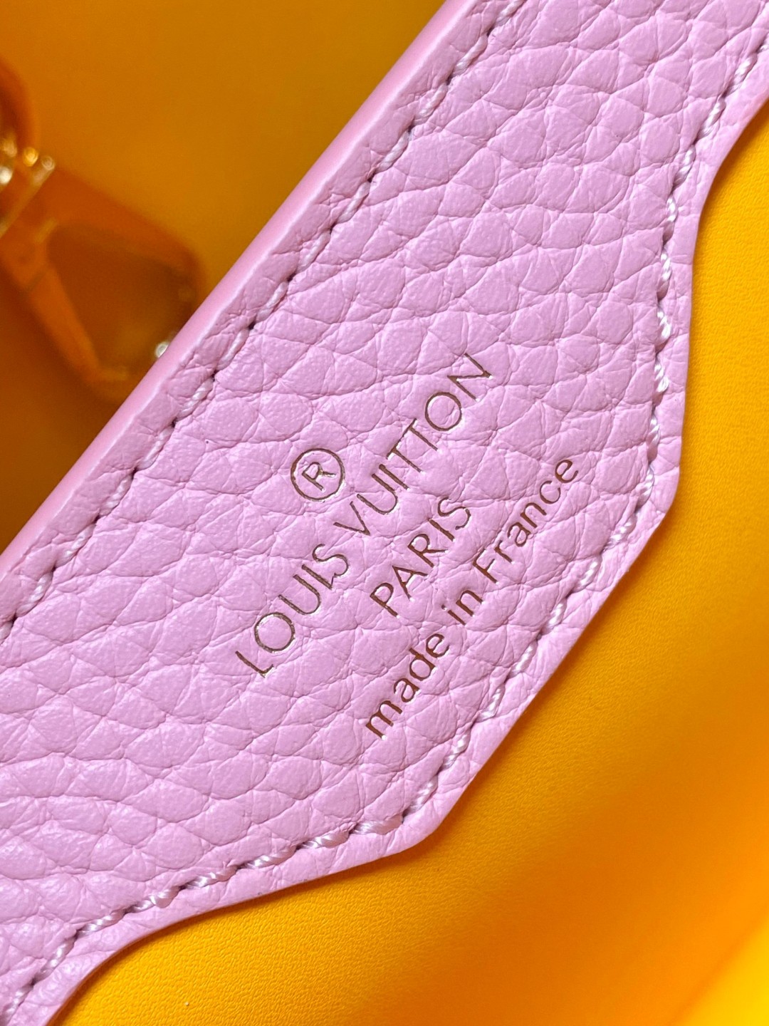 Louis Vuitton M23280 Capucines BB