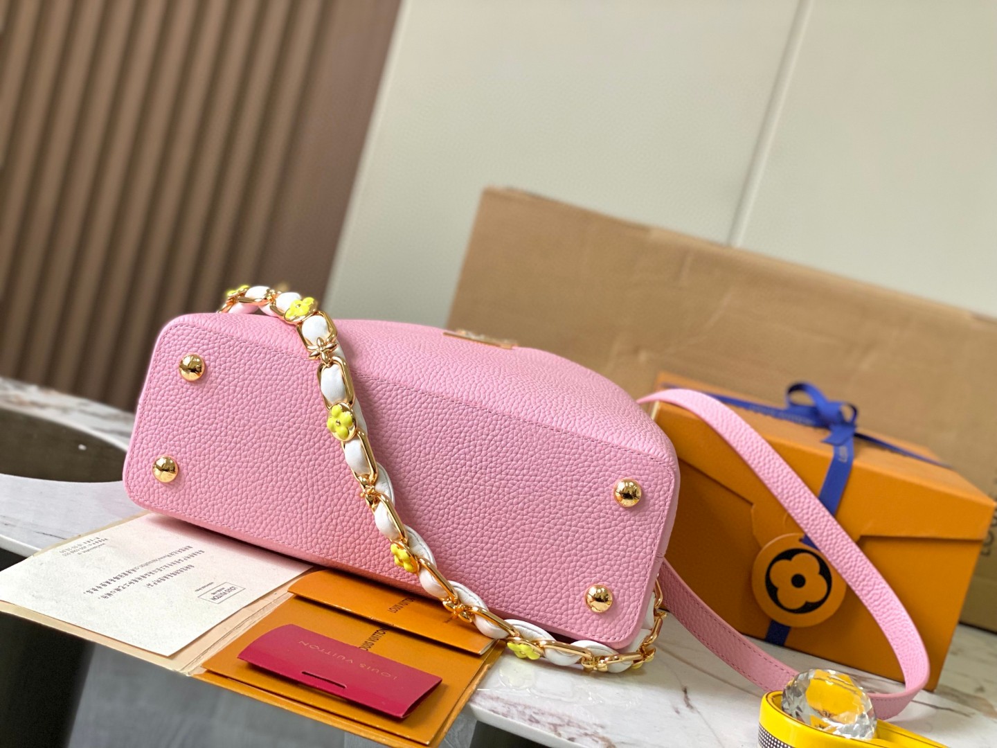 Louis Vuitton M23199 Capucines MM