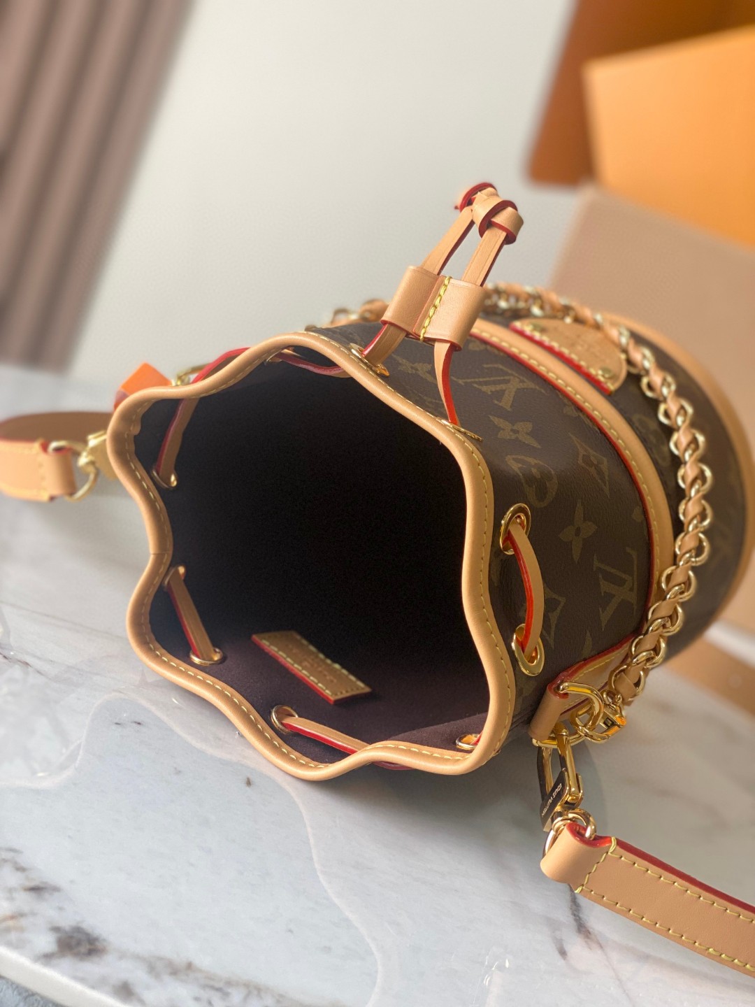 Louis Vuitton M83480 Canoé