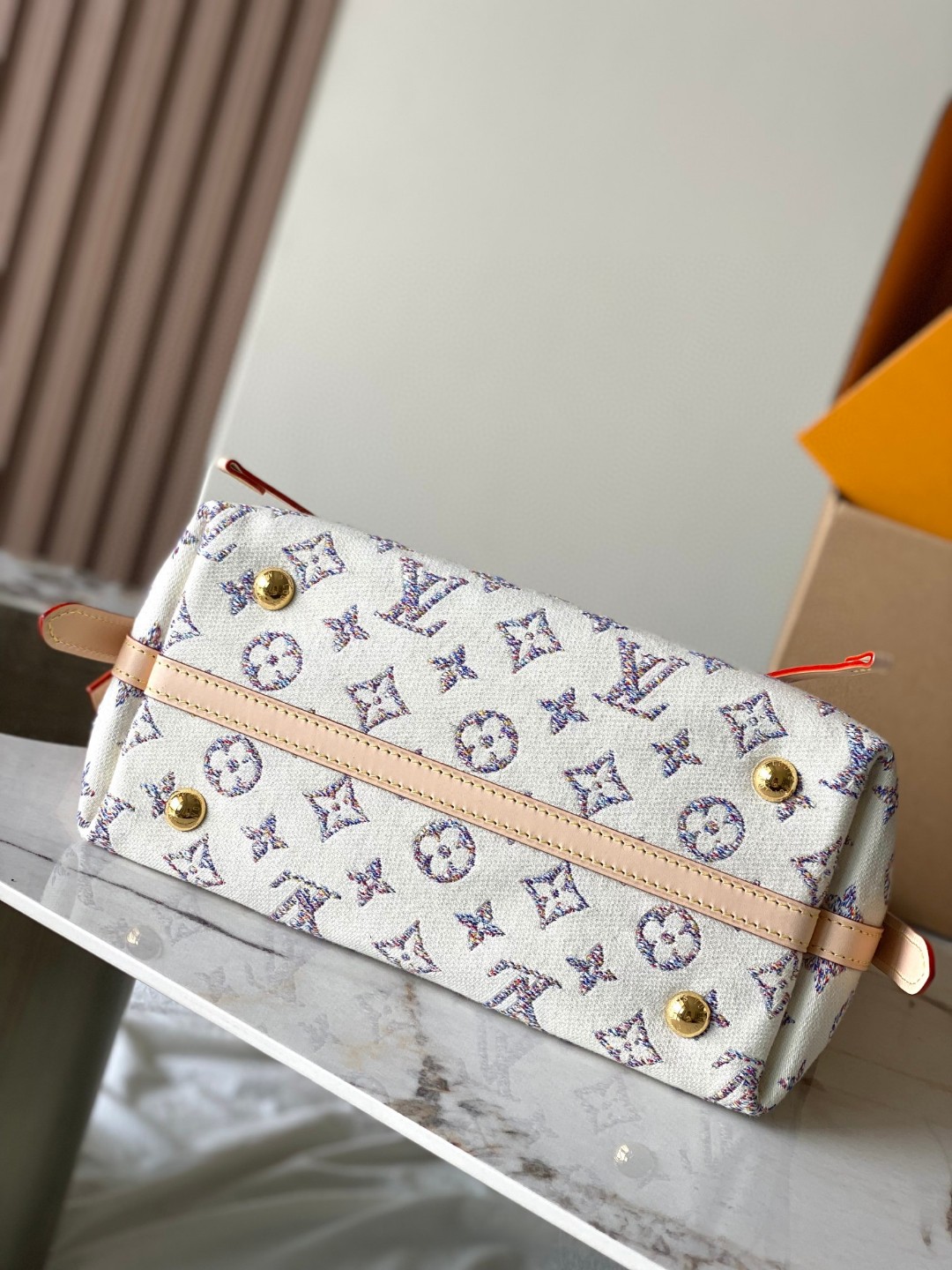 Louis Vuitton M24707CarryAll PM
