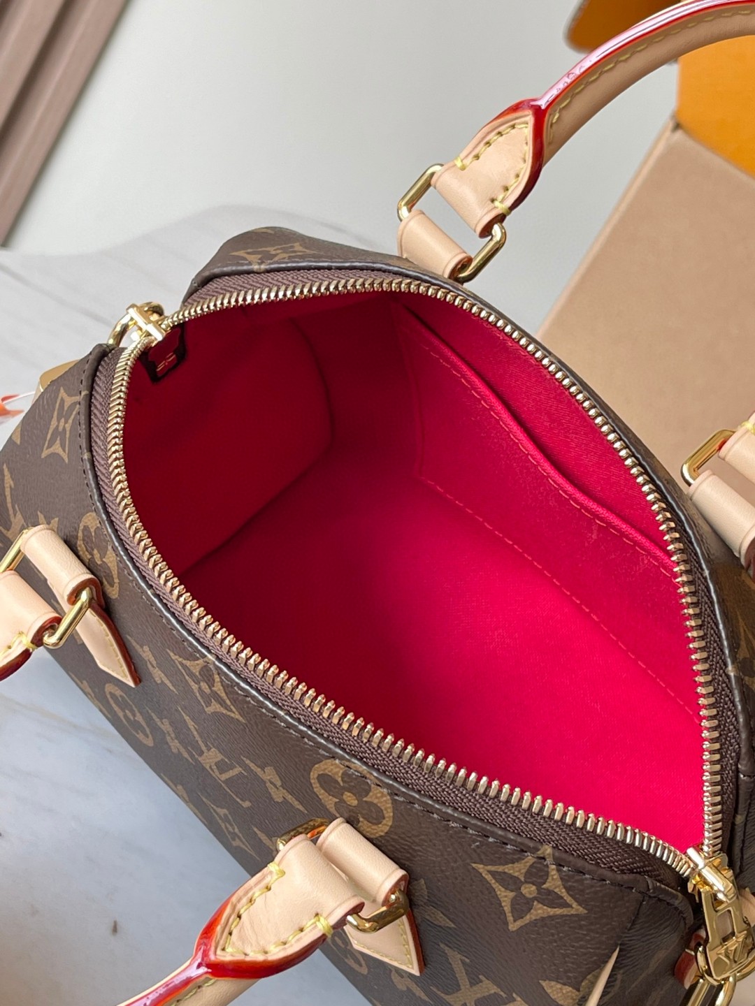 Louis Vuitton M46222 Speedy Bandoulière 20 Bag