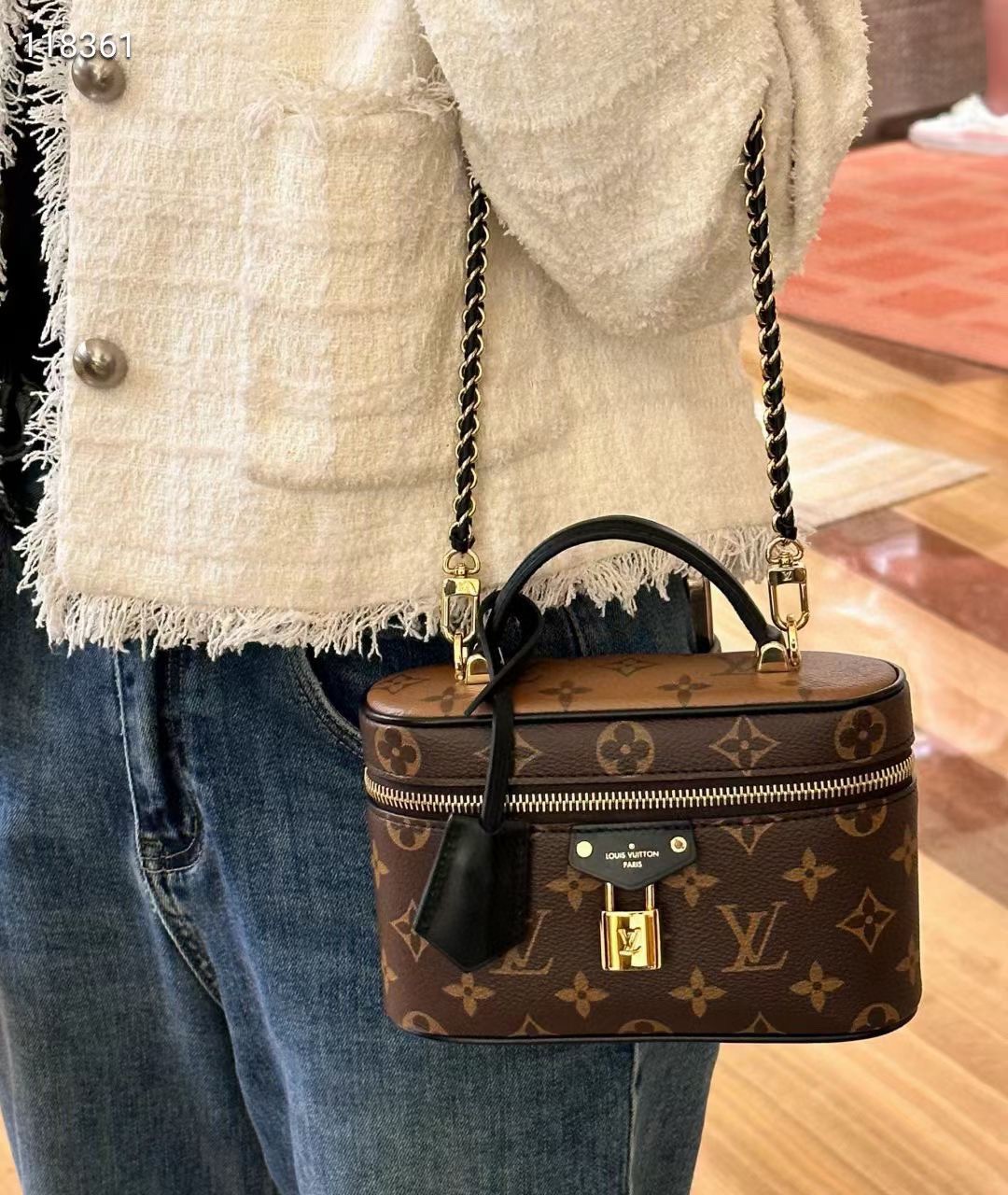 Louis Vuitton M47125 Vanity Chain Pouch