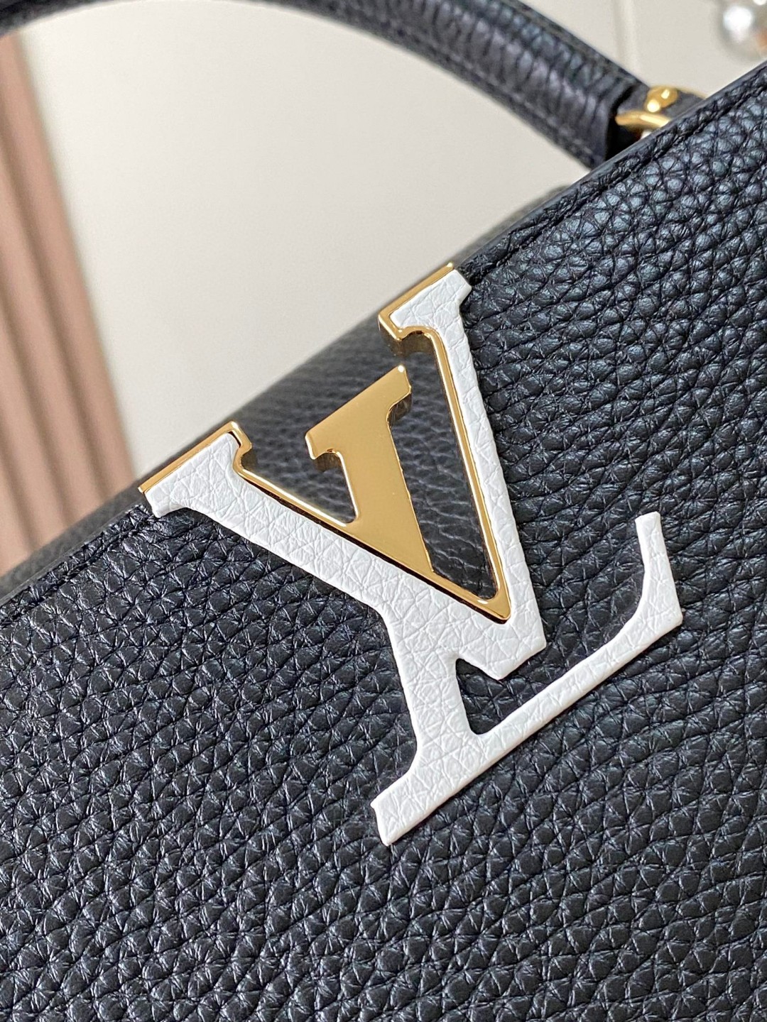 Louis Vuitton M24471 Capucines MM