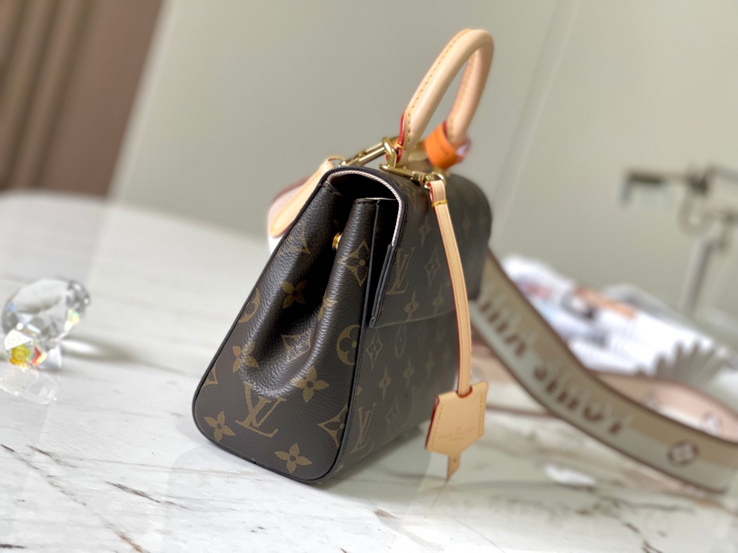 Louis Vuitton M46055 Cluny Mini