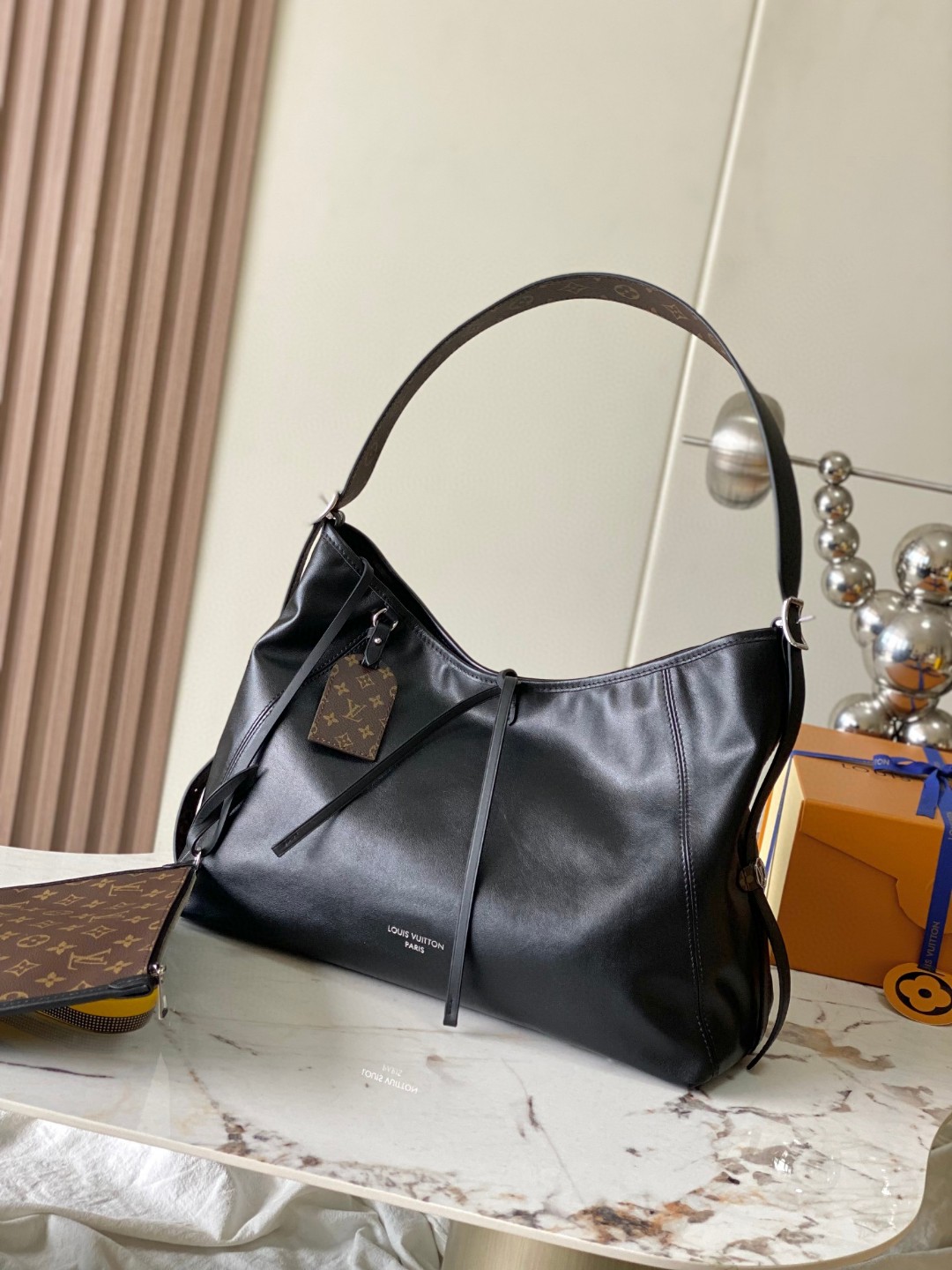 Louis Vuitton M25143 New CarryAll Dark MM