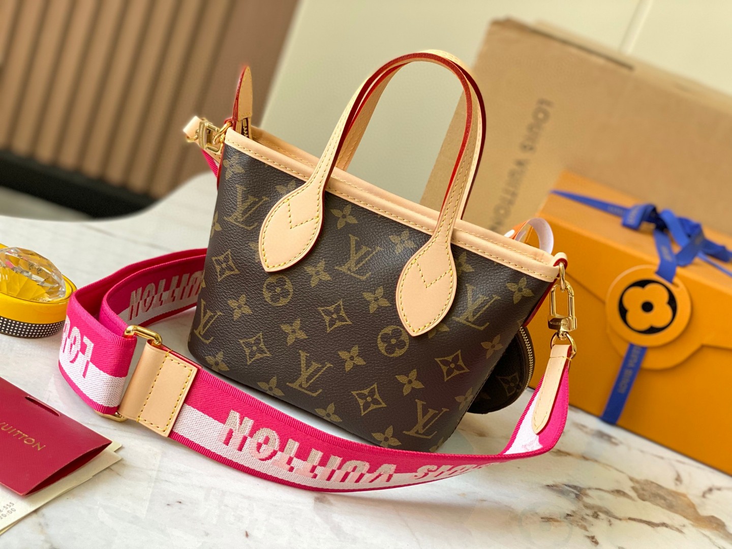 Louis Vuitton M46786Neverfull BB