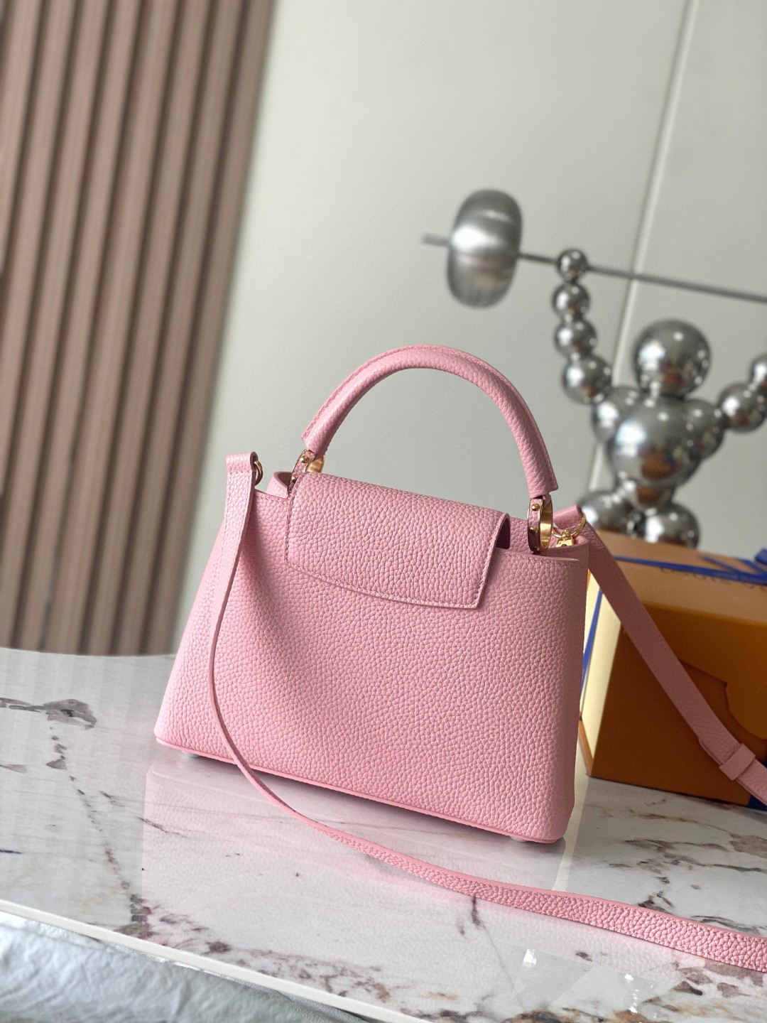 Louis Vuitton M24545 Capucines BB