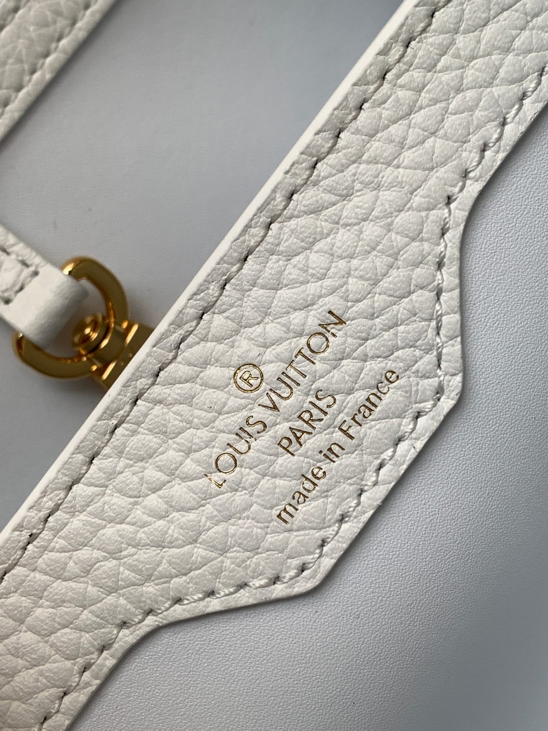 Louis Vuitton N81408 Capucines BB Bag