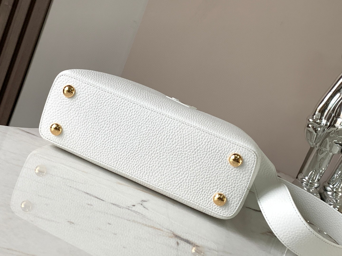 Louis Vuitton N81408 Capucines BB Bag