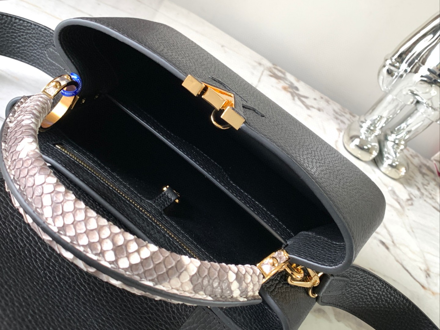 Louis Vuitton N81408 Capucines BB Bag
