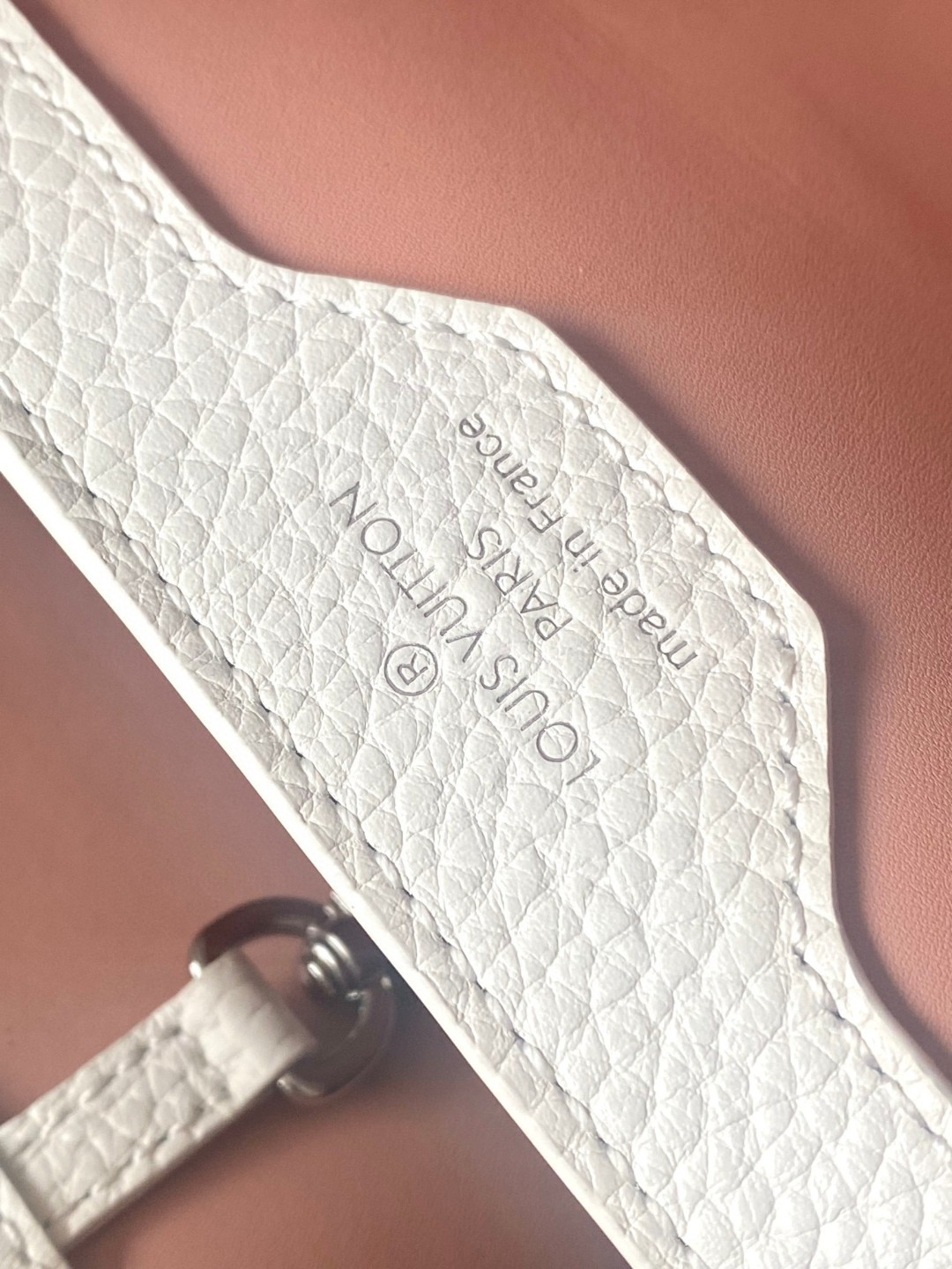 Louis Vuitton N81409 Capucines BB