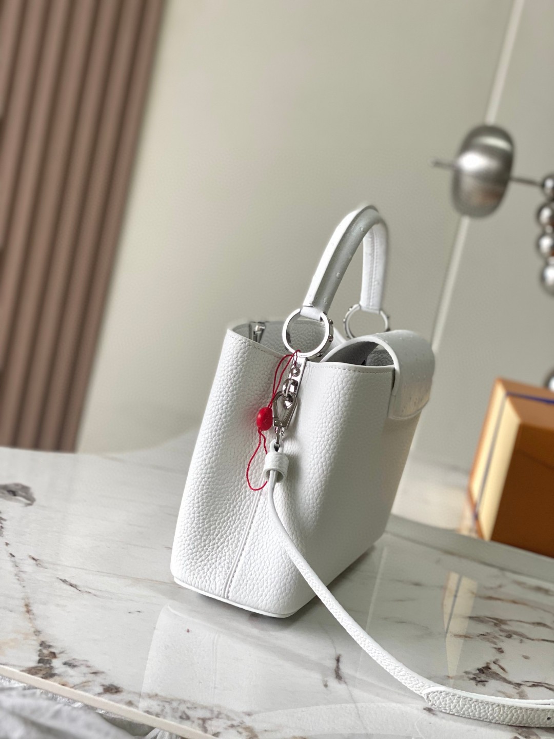 Louis Vuitton N81409 Capucines BB