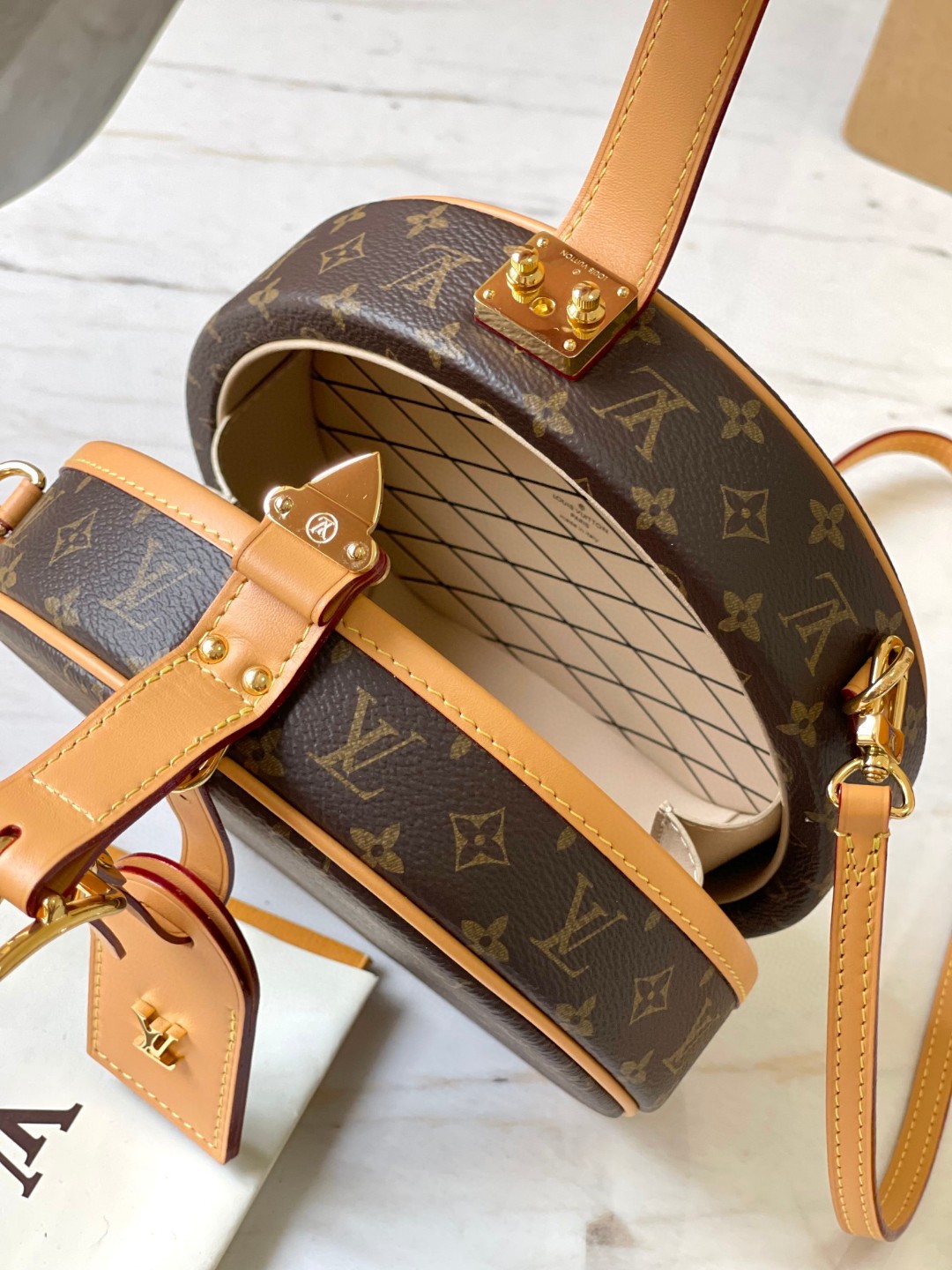 LOUIS VUITTON M43514 Túi Petite Boite Chapeau