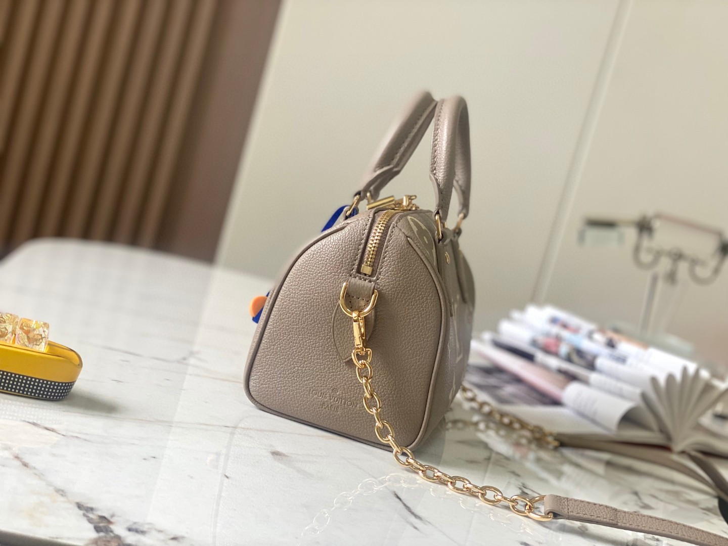 Louis Vuitton M46575 Speedy Bandoulière 20