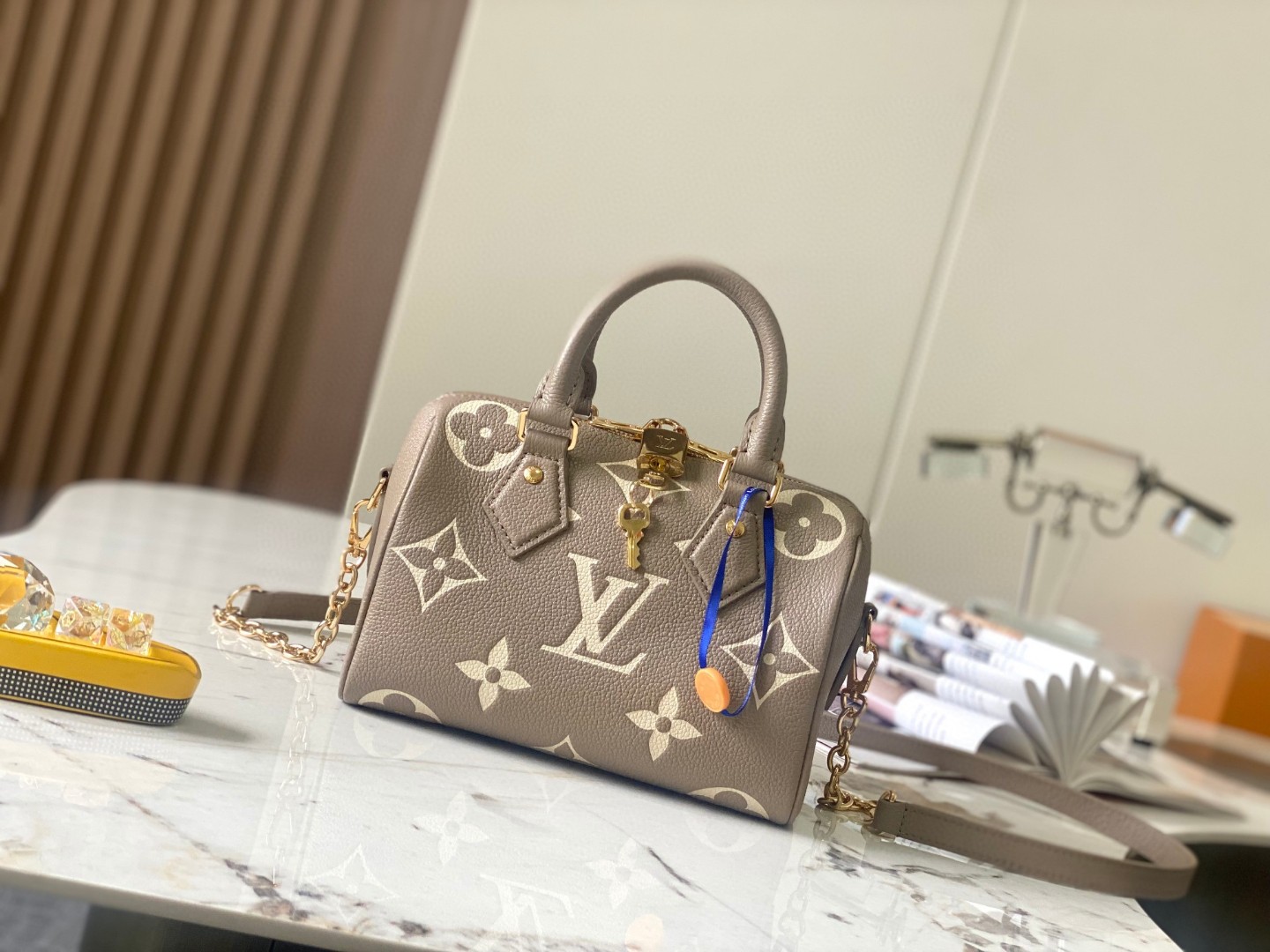 Louis Vuitton M46575 Speedy Bandoulière 20