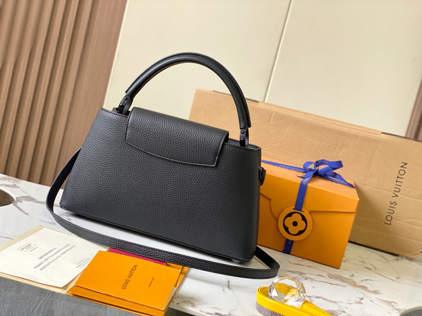 Louis Vuitton M23947 New Capucines East-West MM