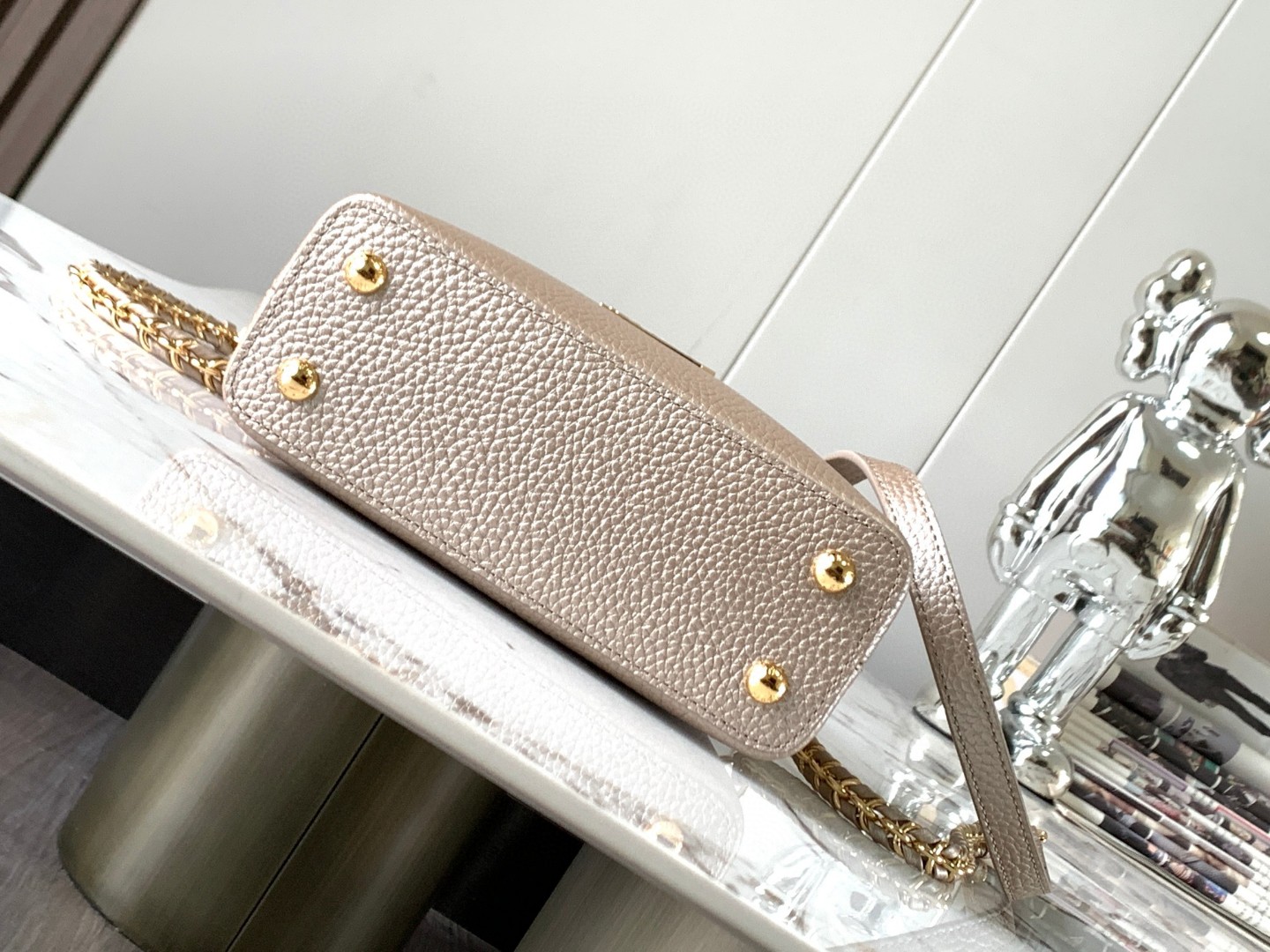 Louis Vuitton M22436 Capucines Mini