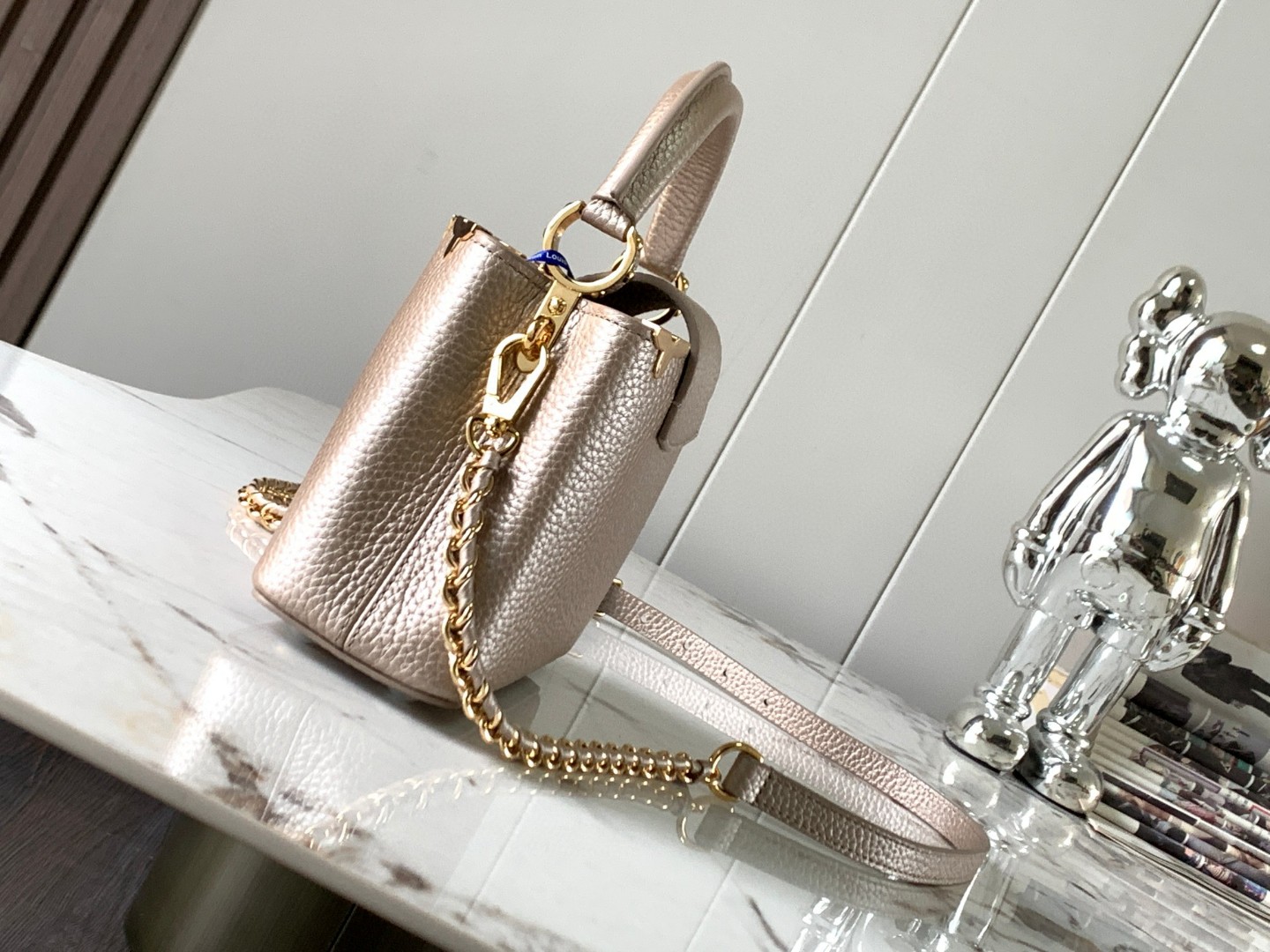 Louis Vuitton M22436 Capucines Mini