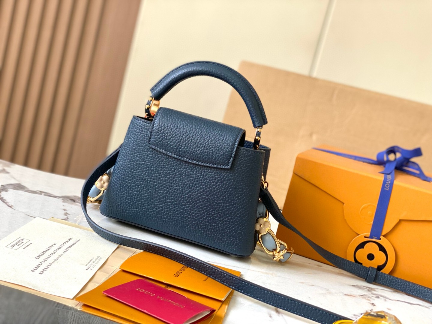Louis Vuitton M23288 Capucines Mini