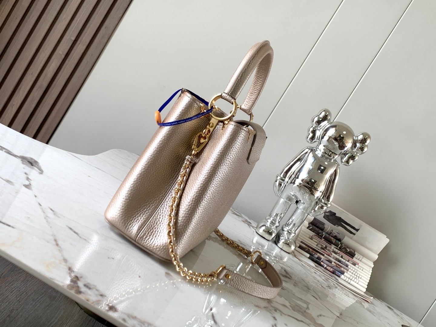 Louis Vuitton M22438 Capucines BB