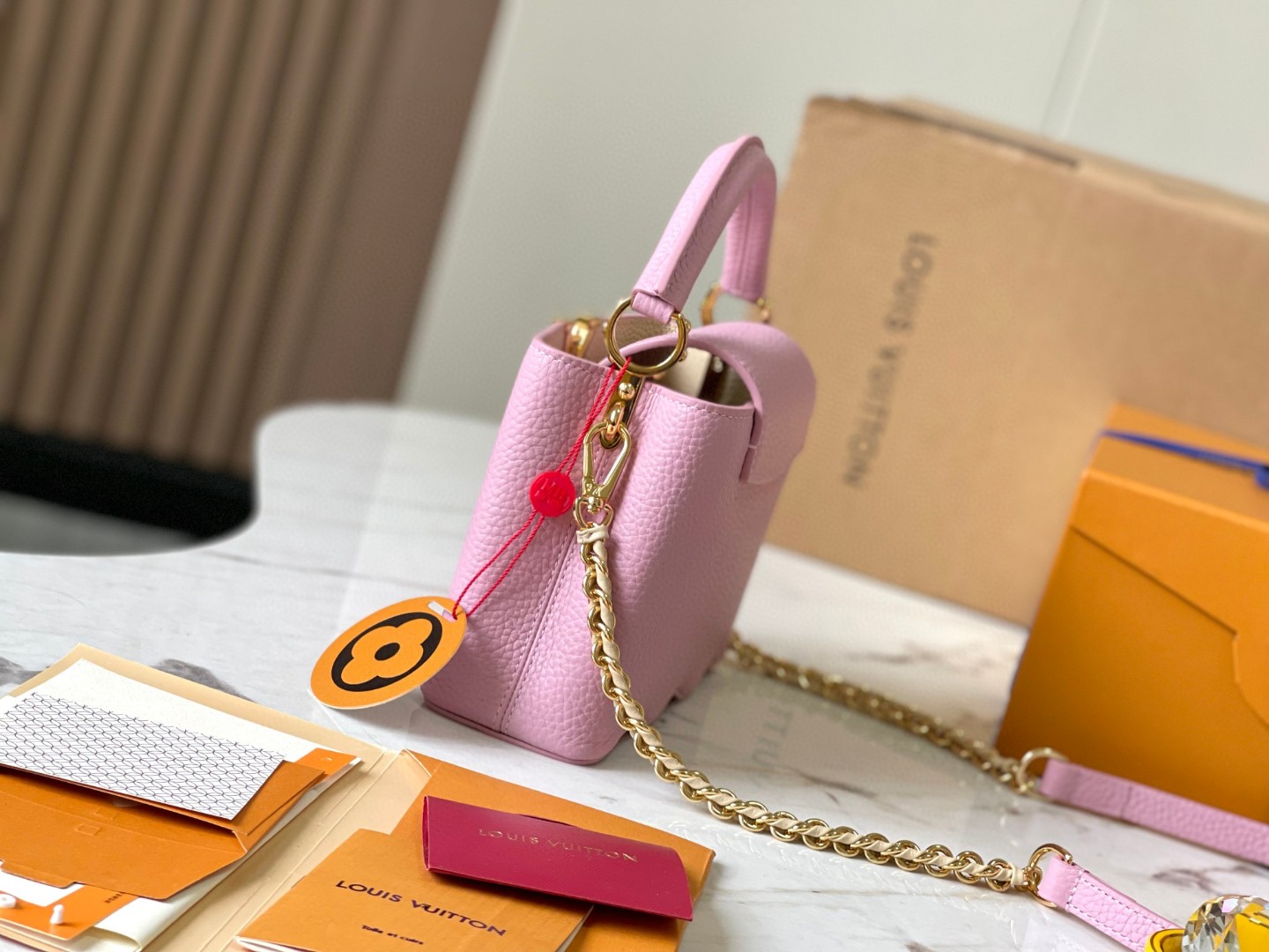 Louis Vuitton M22121 Capucines Mini bag