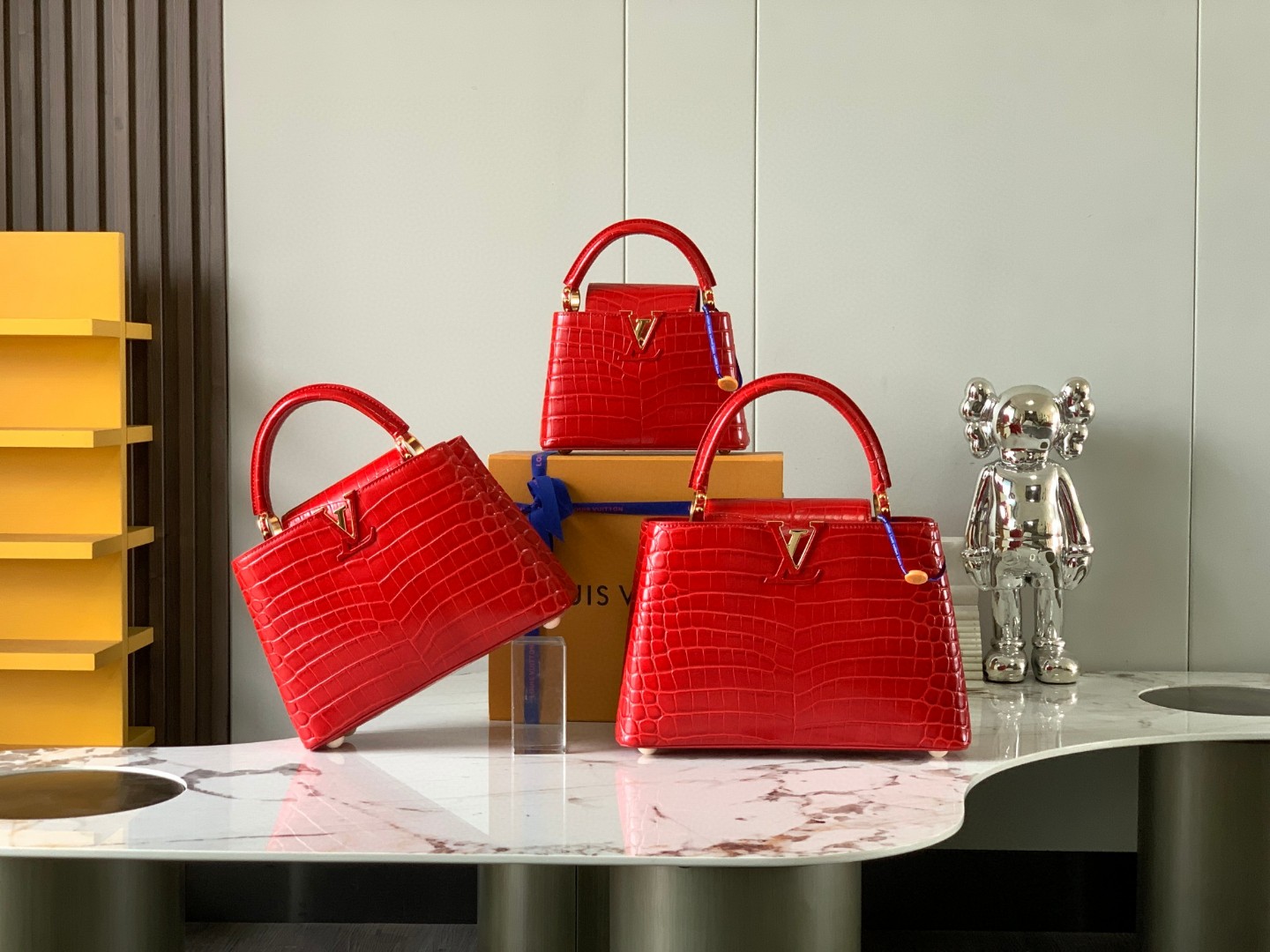 Louis Vuitton N92967 N92173 N93429 Capucines mini N95509