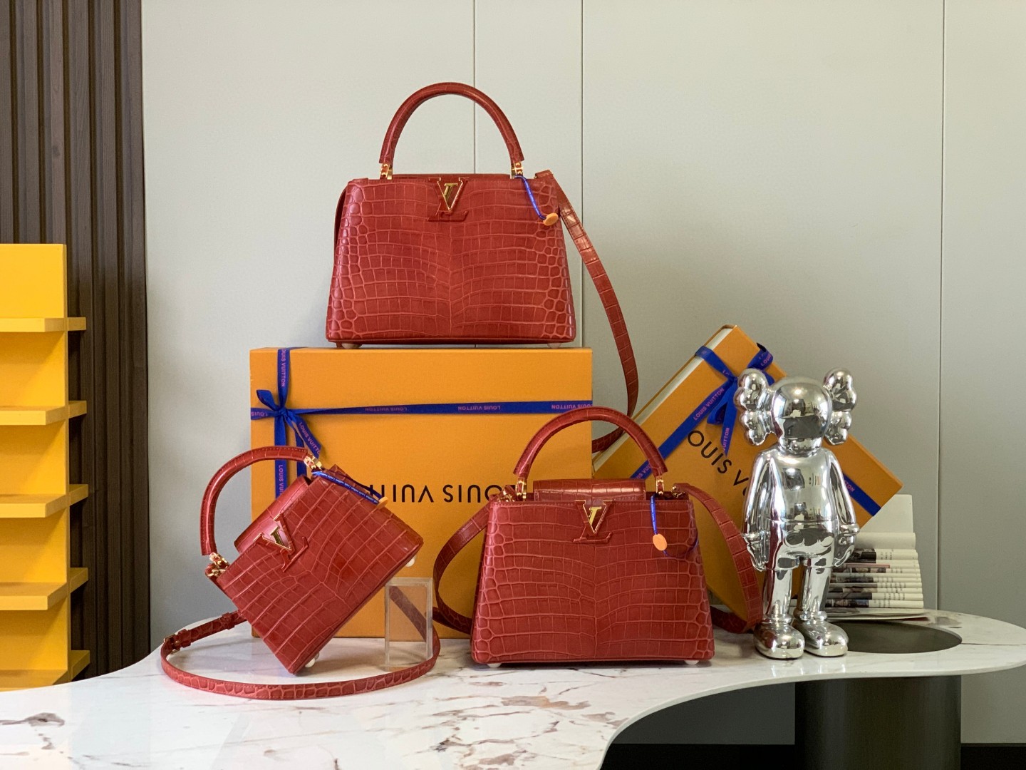 Louis Vuitton N92967 N92173 N93429 Capucines mini N95509