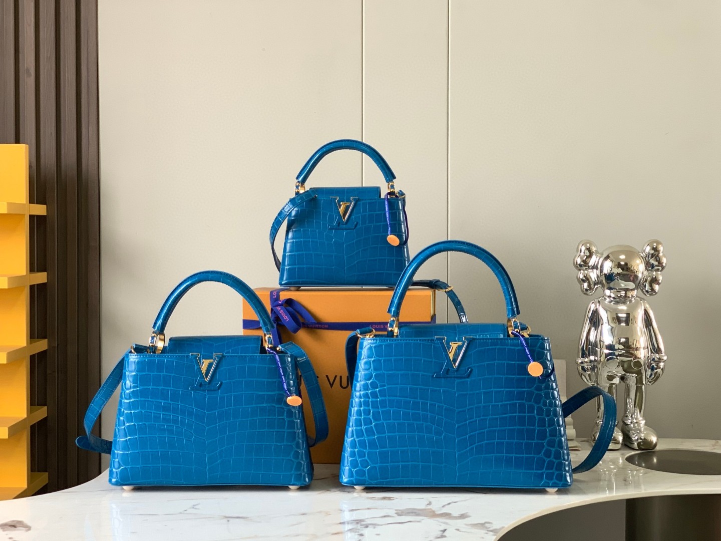 Louis Vuitton N92967 N92173 N93429 Capucines mini N95509